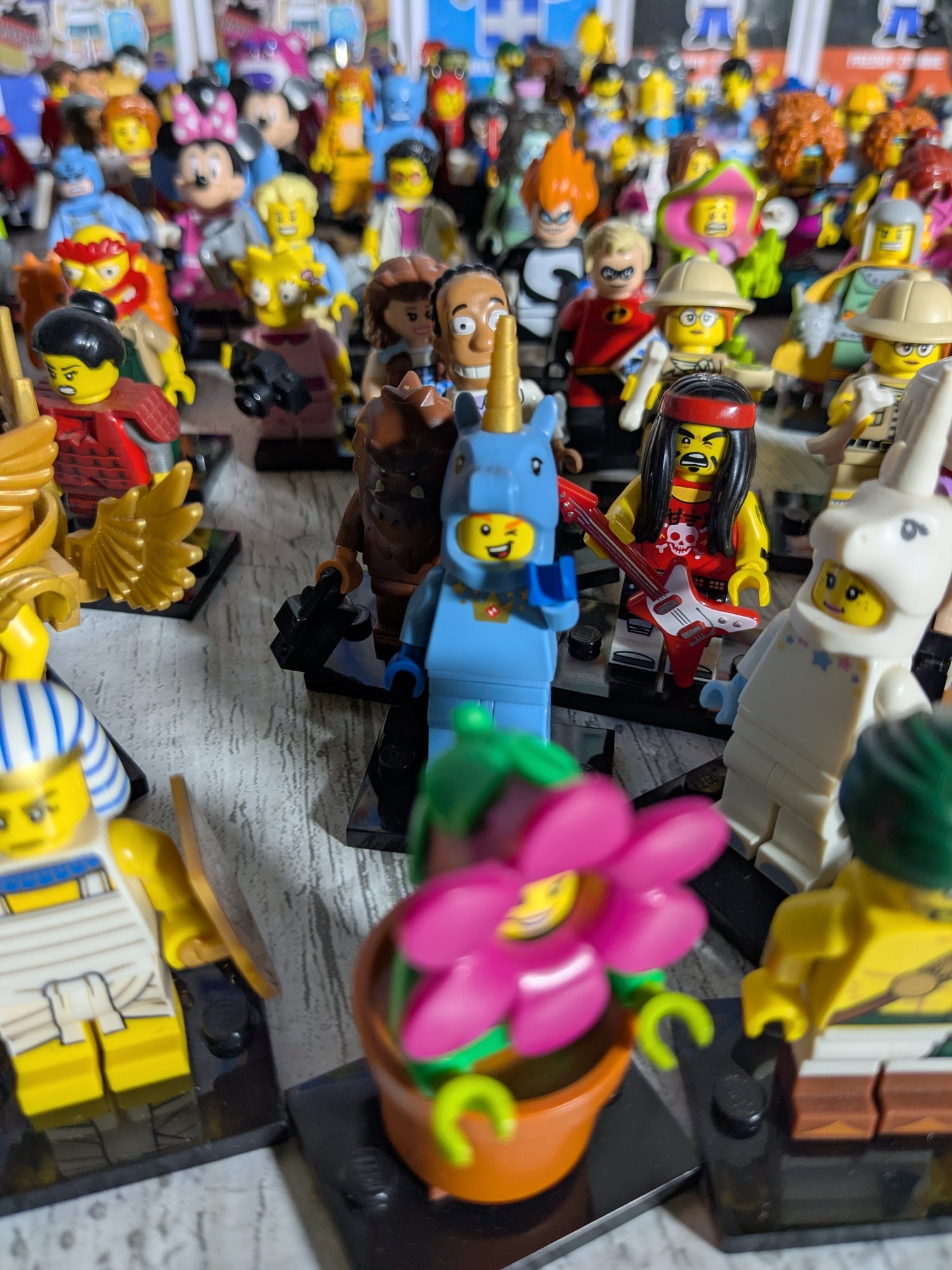 LEGO Sets & Minifigures 🟨