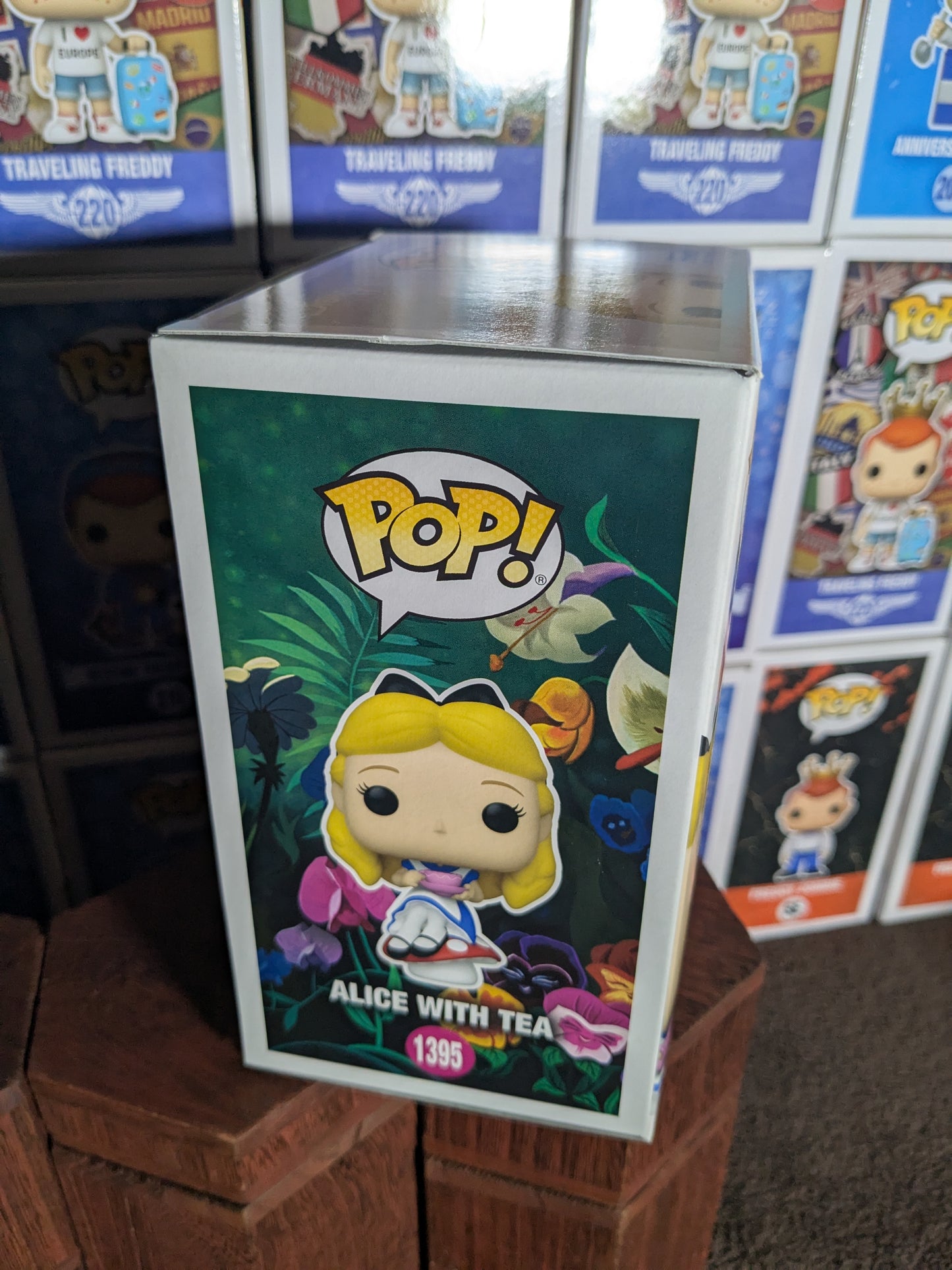 Funko pop 1395 : Alice with Tea - CapyToys