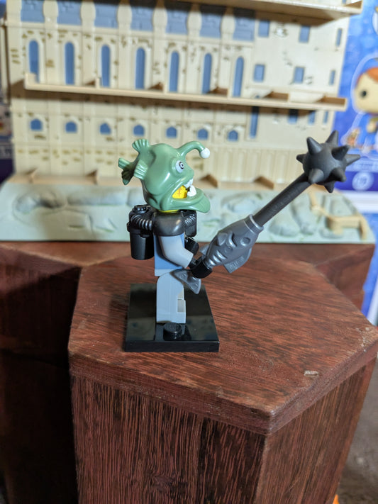 Lego Minifigures : Shark Army Angler