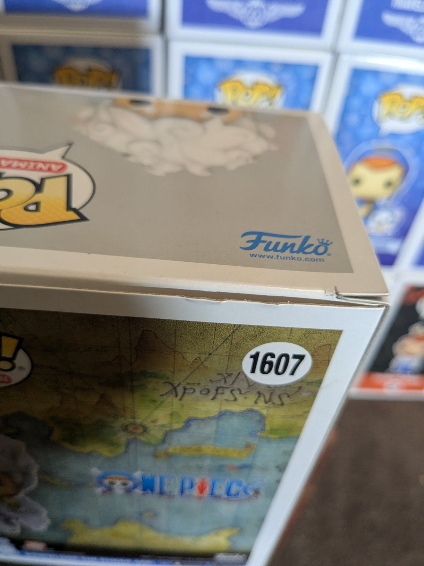 Funko pop 1607 : Luffy Gear Five (Damaged box/plastic)