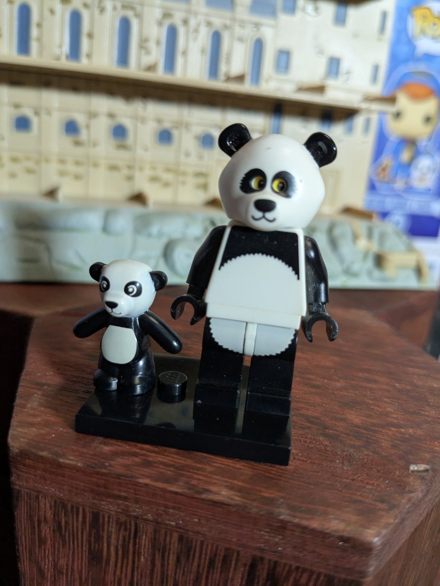 Lego Minifigures : Panda Guy