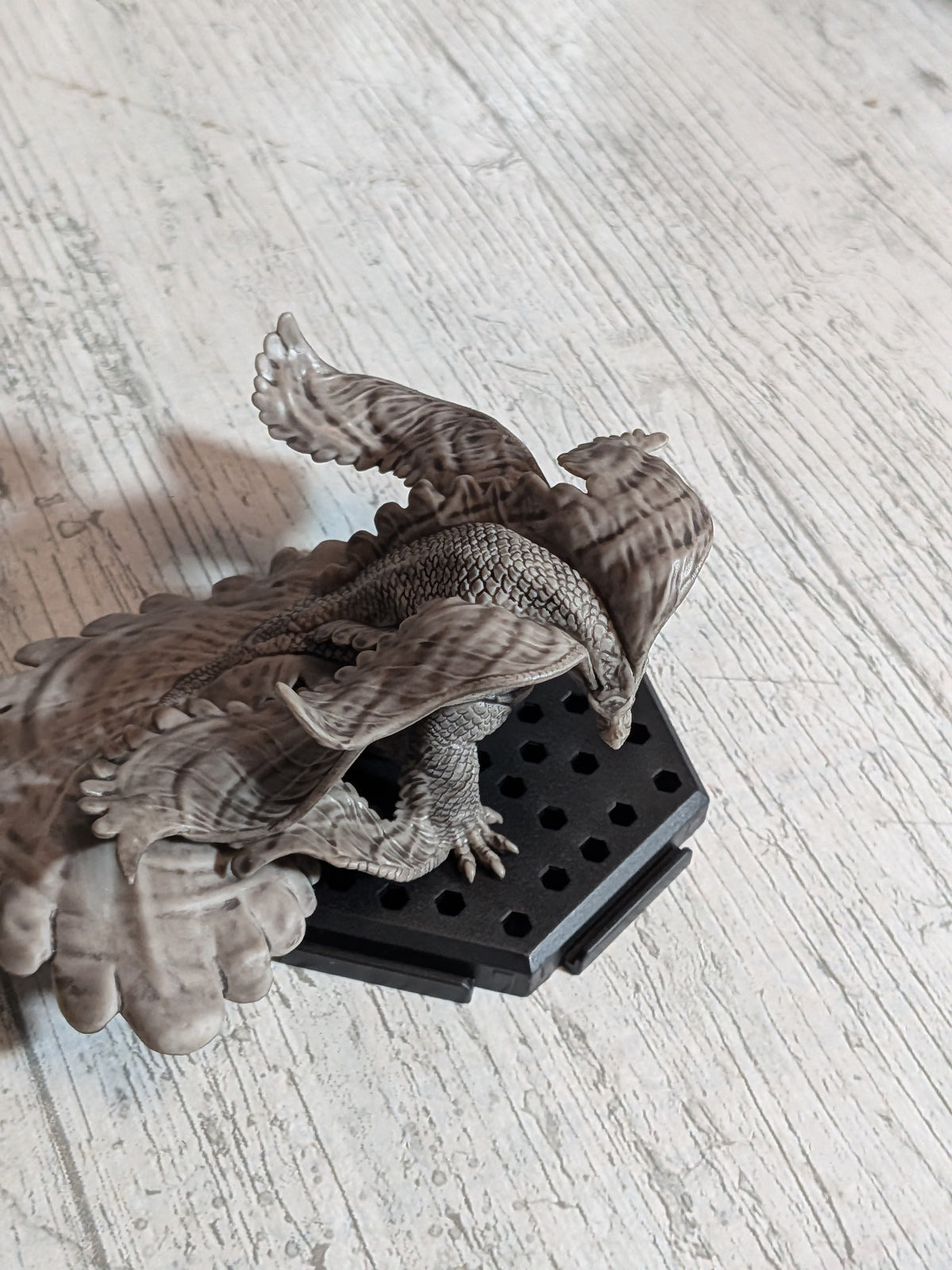 Capcom Figure Builder - CFB Vol. 28 - Monster Hunter Wilds - Uth Duna | Uzutuna (Stone Version) - (~10cm)