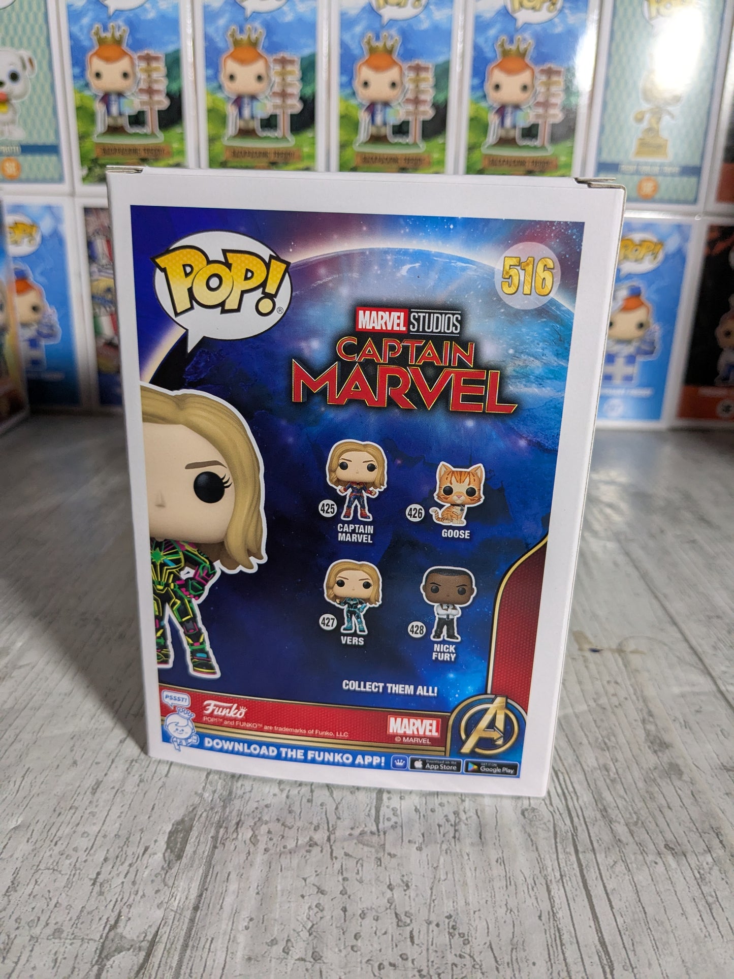 Funko pop 516 : Captain Marvel (Glow)