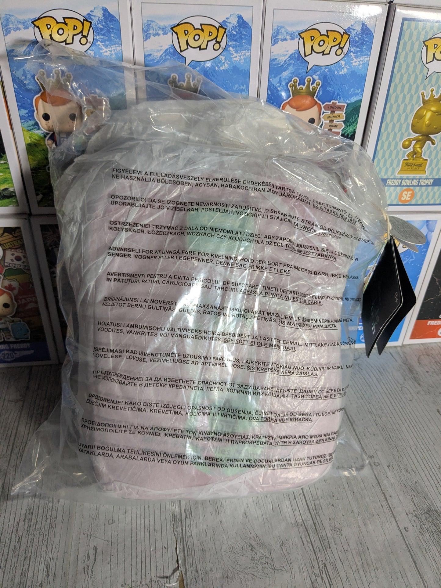 Loungefly : Winnie The Pooh Santa Crossbuddies Bag 🎅🏼