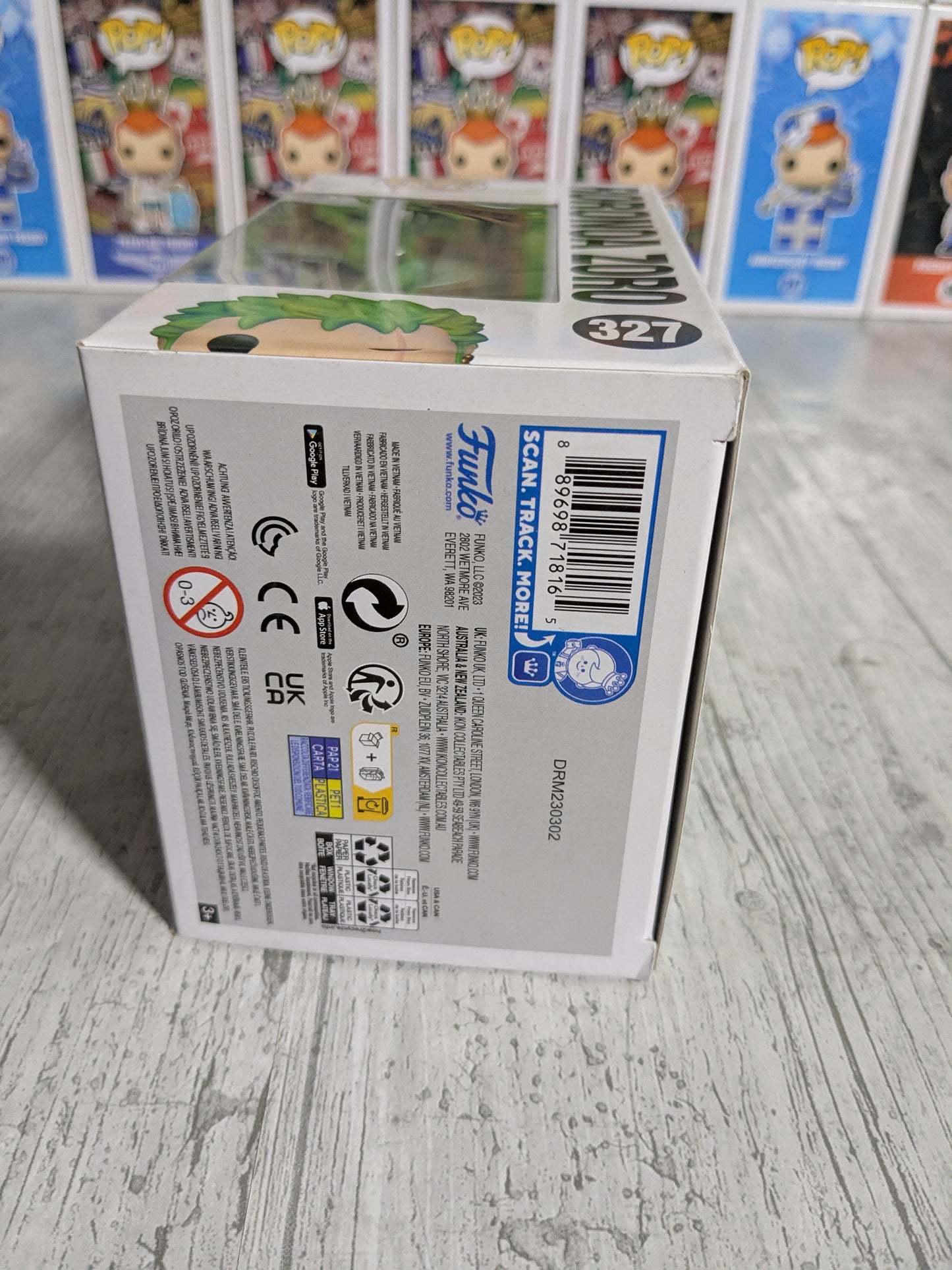 Funko pop 327 : Roronoa Zoro (Glow)