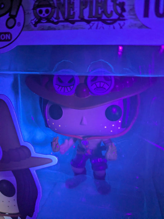 Funko pop 100 : Portgas. D. Ace - CapyToys