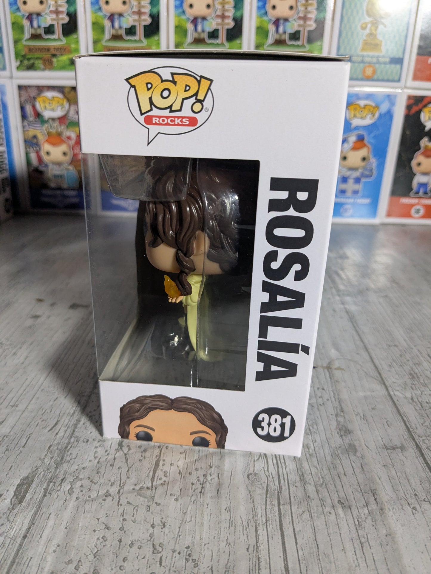 Funko pop 381 : Rosalía