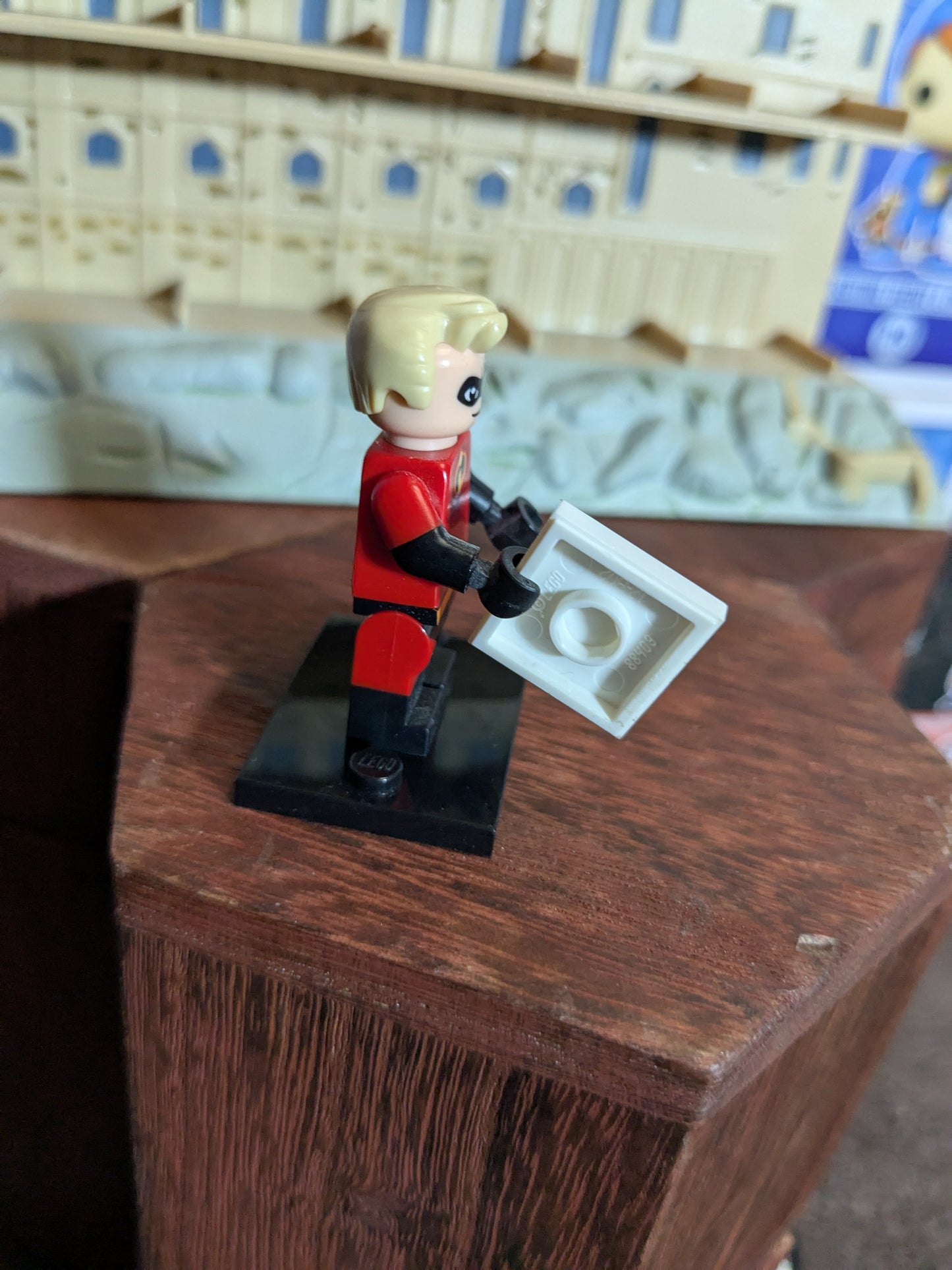 Lego Minifigures : Mr Incredible