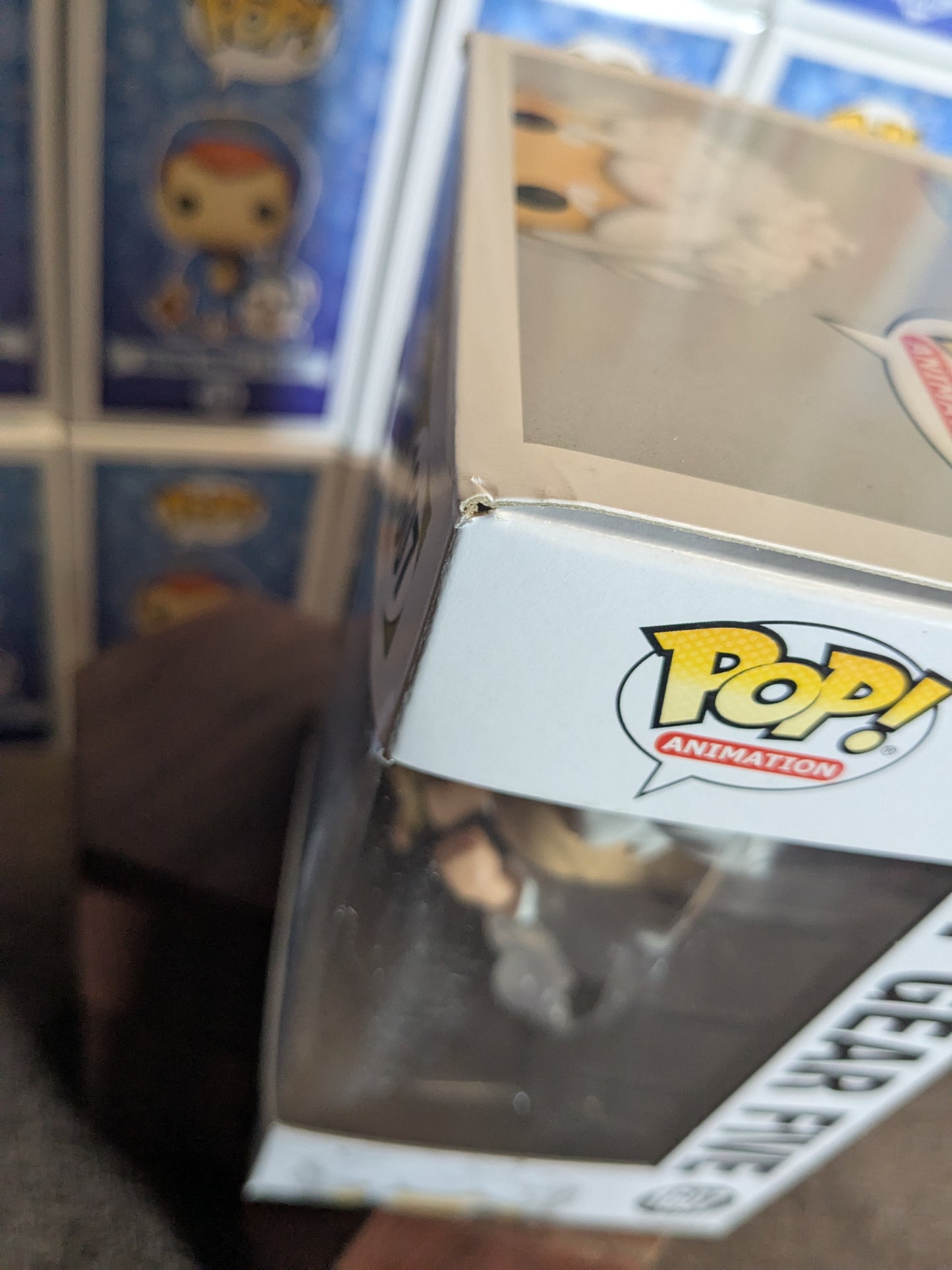 Funko pop 1607 : Luffy Gear Five (Damaged box/plastic)