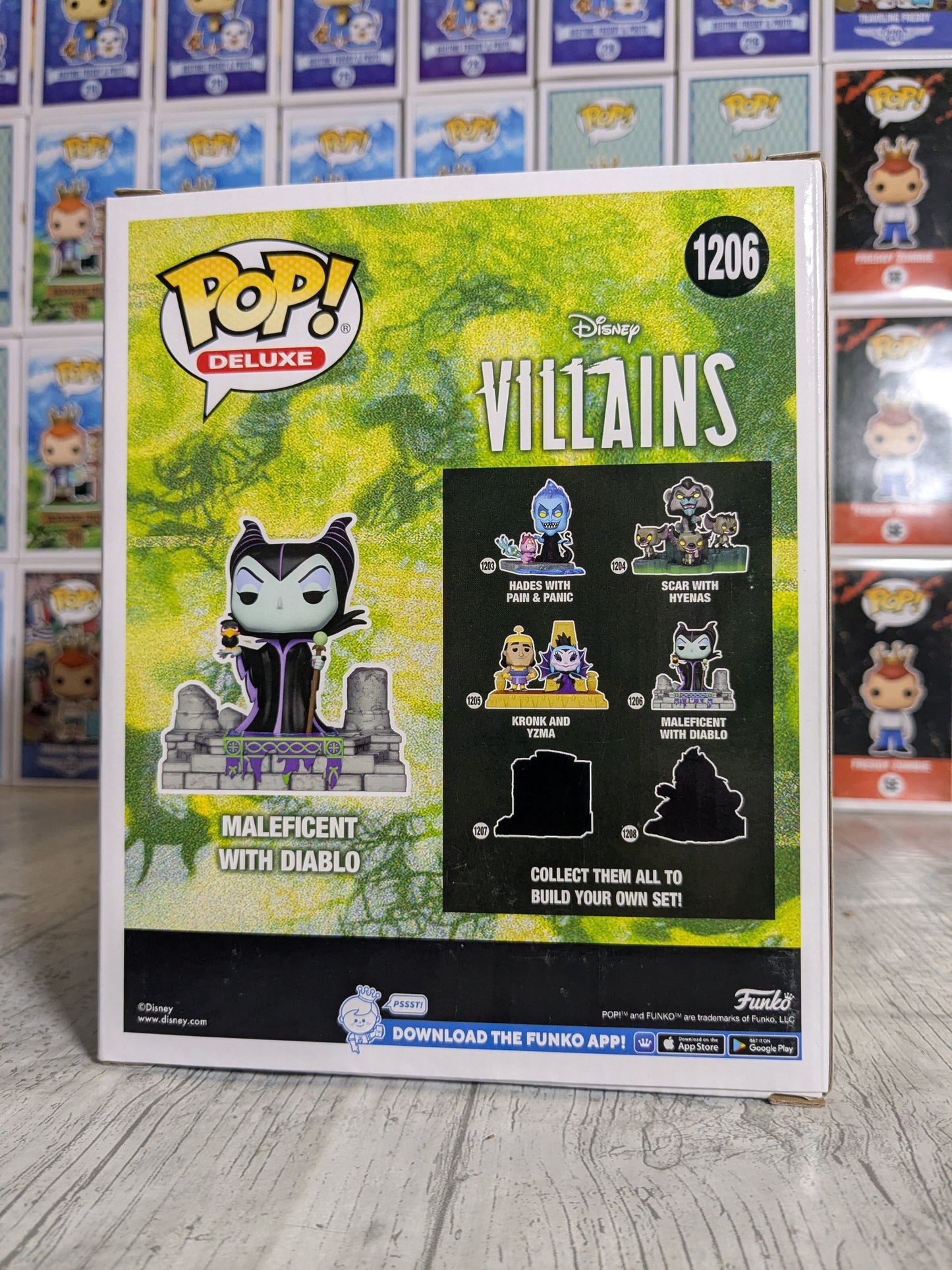 Funko pop 1206 : Maleficent with Diablo