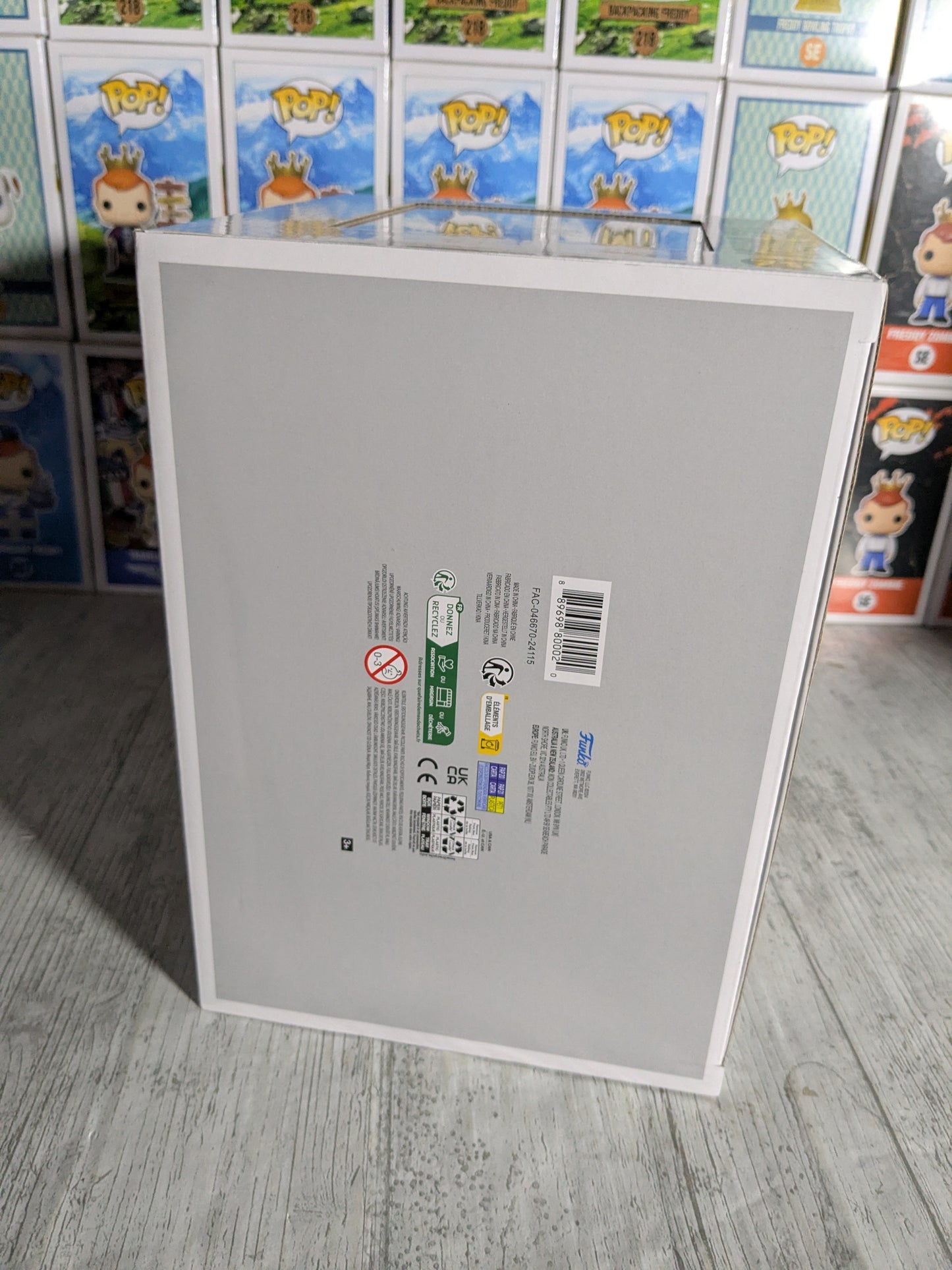 Funko pop Star Wars #719 - Grogu Force Barrier (Damaged Box)