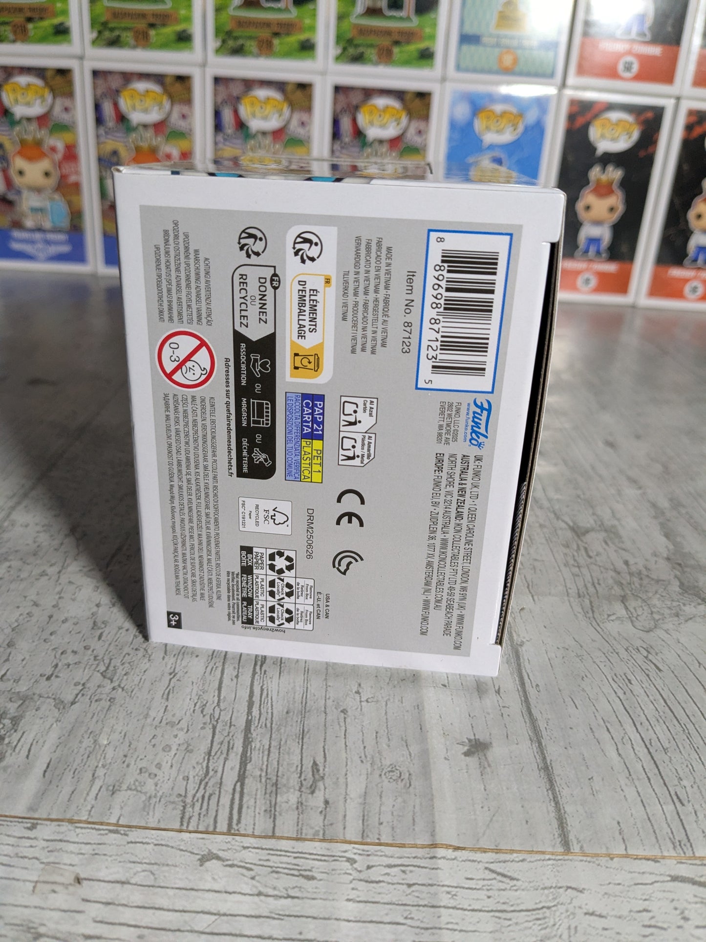 Funko pop Kaiju No. 8 #2084 - Kaiju No. 8 (Chase)