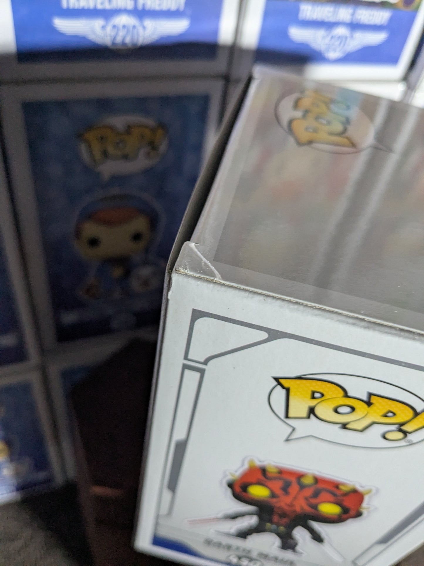 Funko pop 450 : Darth Maul (CCE/Damaged Box) - CapyToys