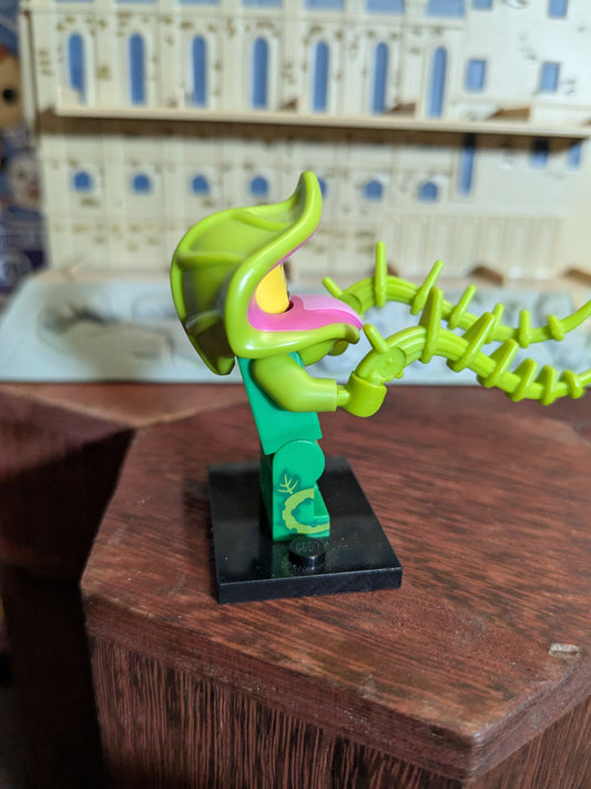 Lego Minifigures : Plant Monster