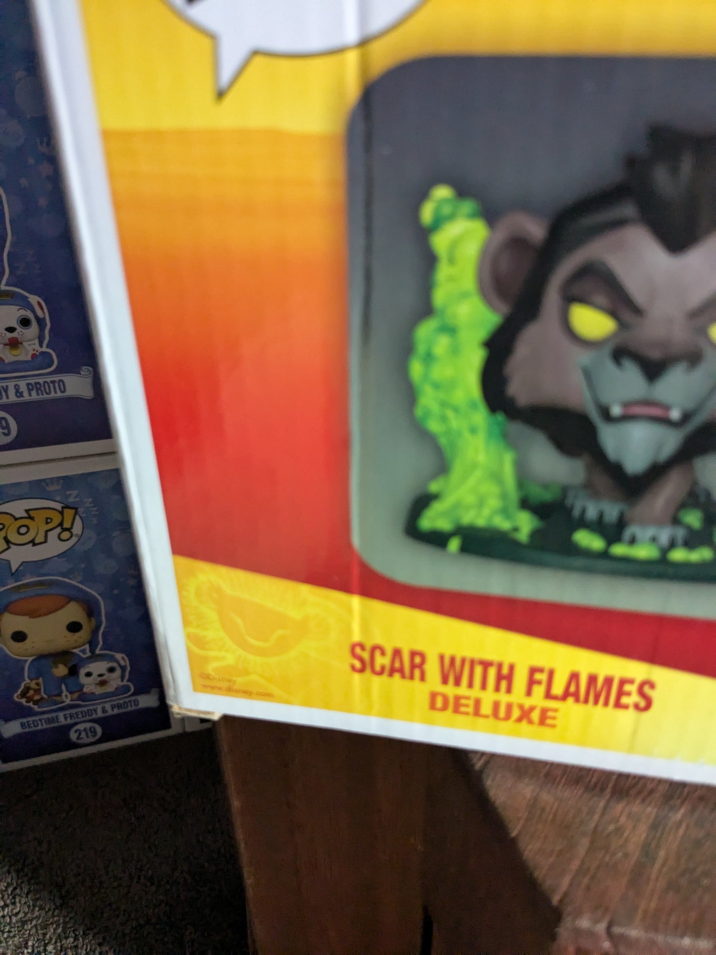 Funko pop 544 : Scar with Flames (Chase / Destroyed Box/ Plastic)