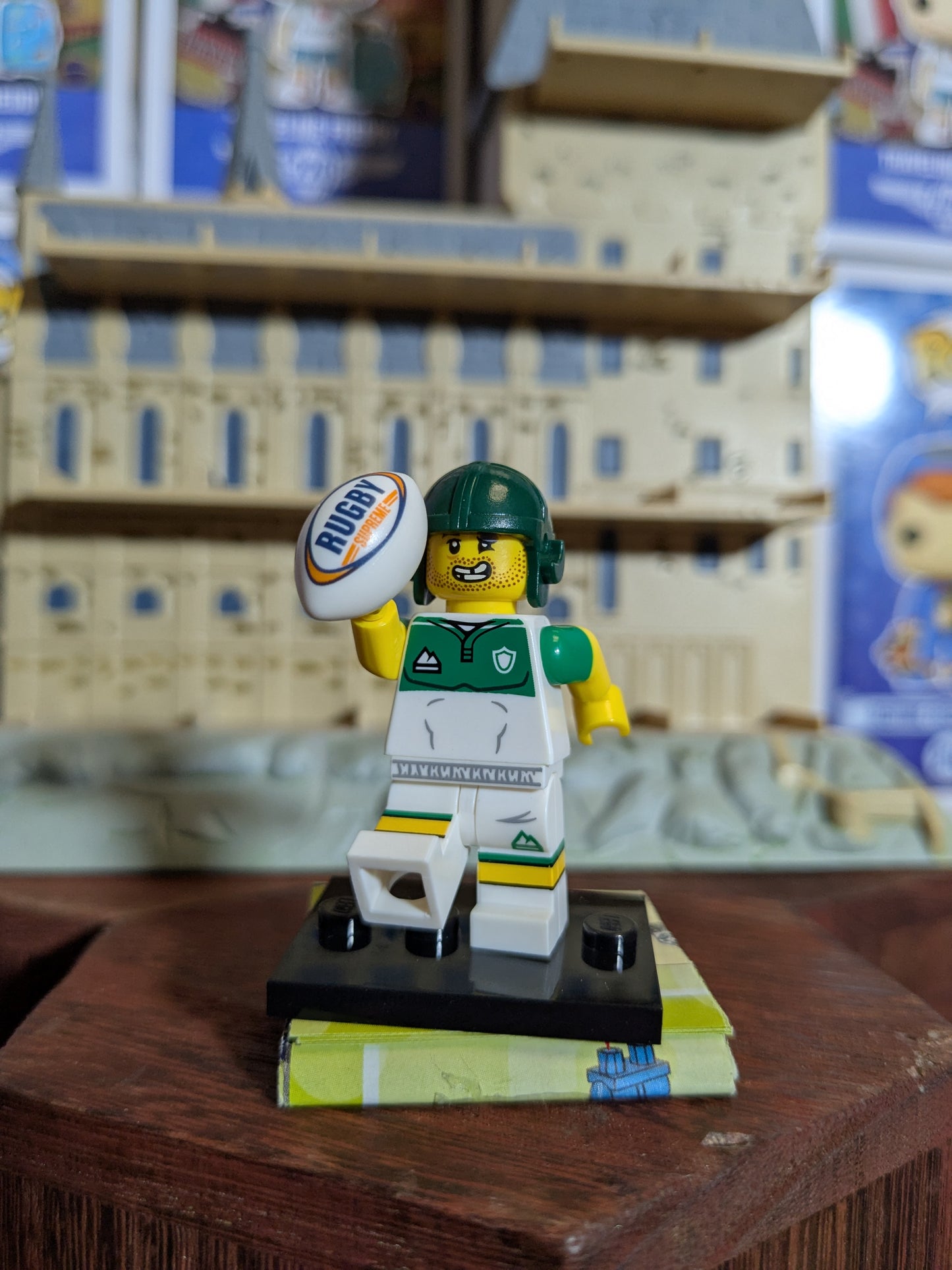Lego Minifigures : Rugby Player