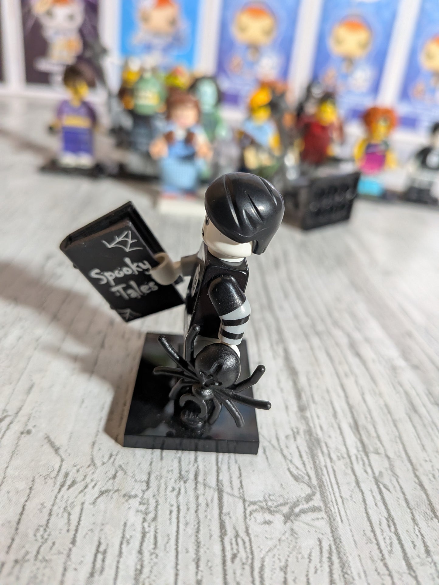 LEGO Minifiguren - Gruseliger Junge