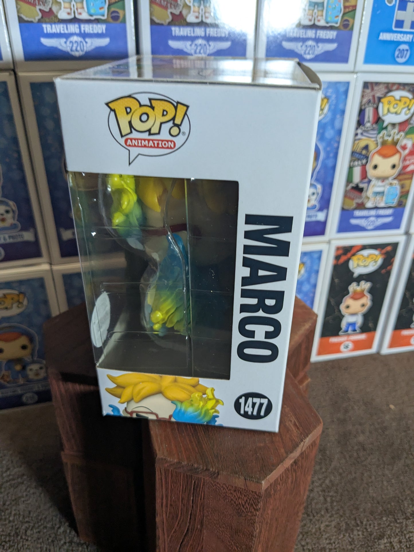 Funko pop 1477 : Marco (SE/Damaged Box)
