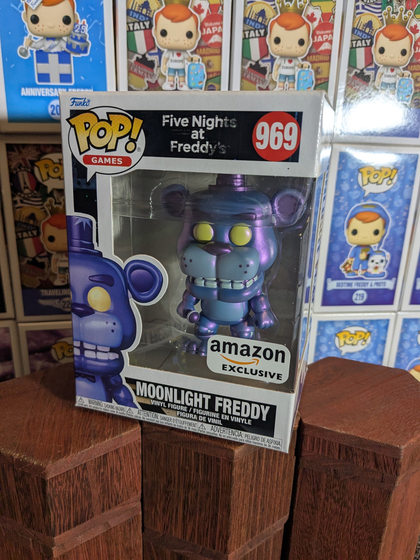 Funko Pop 969: Moonlight Freddy (AE)