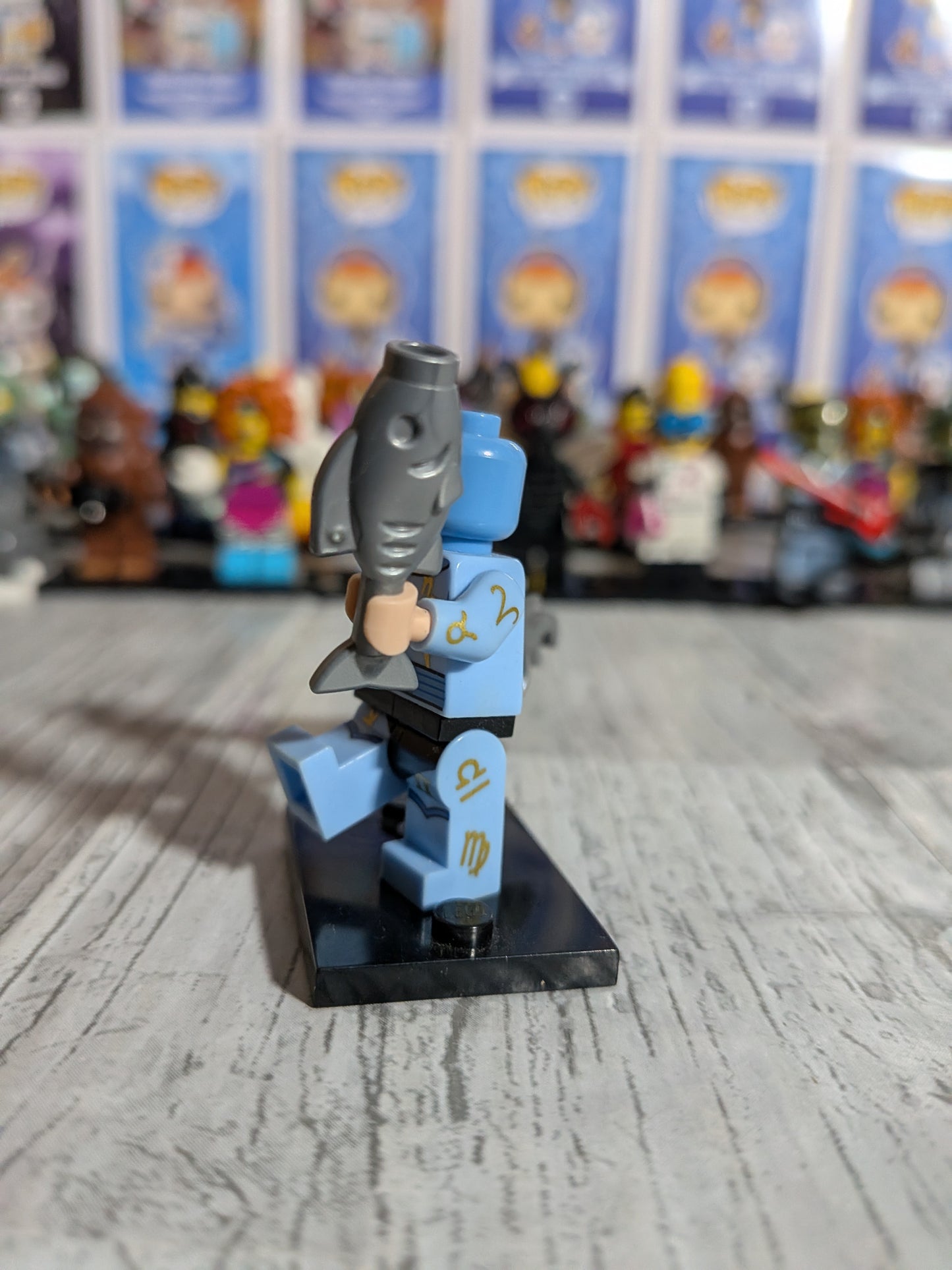 LEGO Minifigures - Zodiac Master
