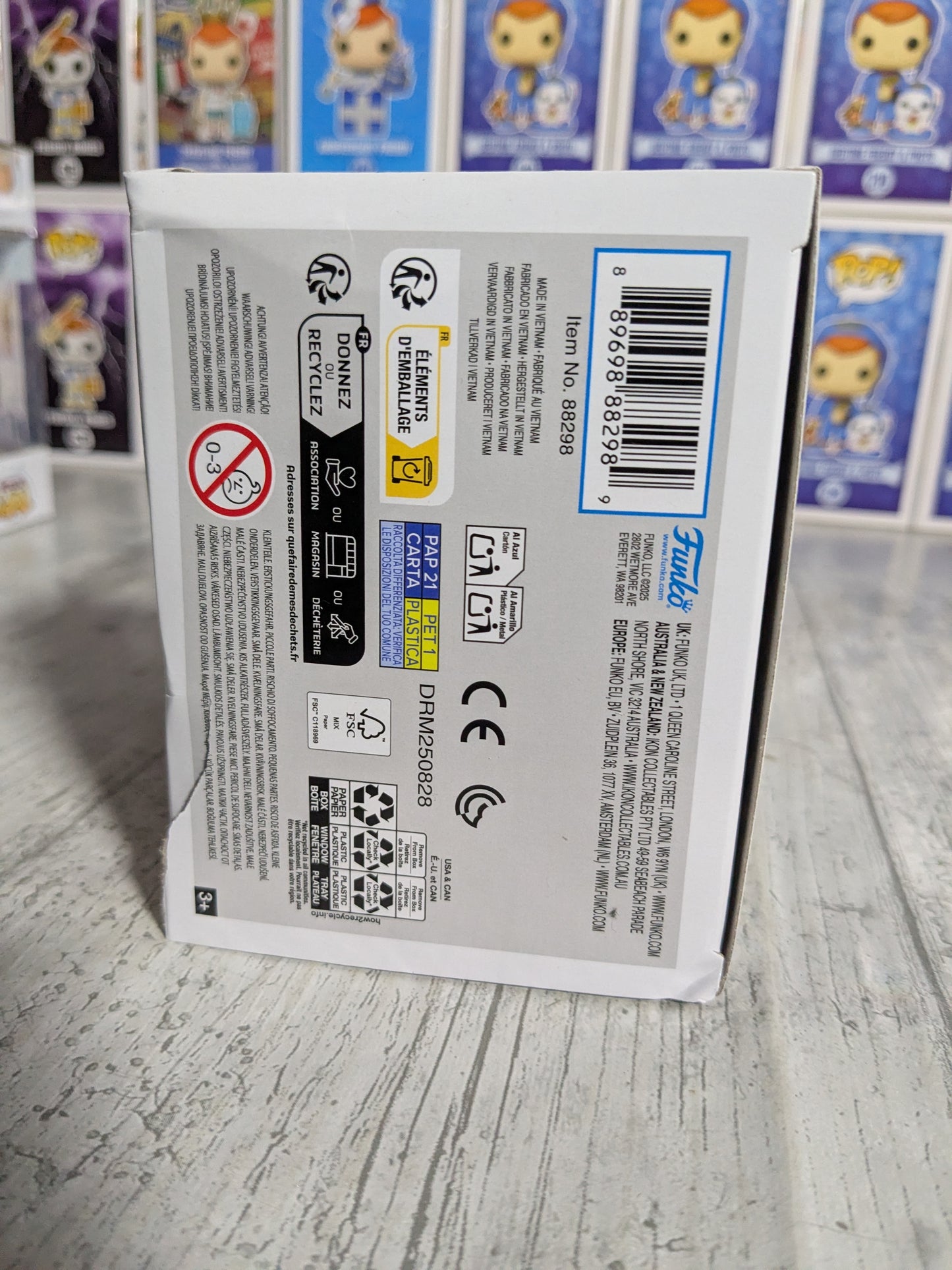 Funko pop One Piece #2150 - Silvers Rayleigh (Damaged Box)