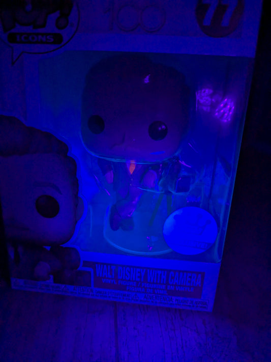 Funko pop 77 : Walt Disney with Camera