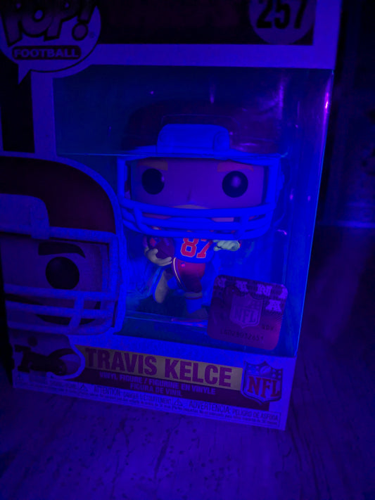 Funko pop 257 : Travis Kelce