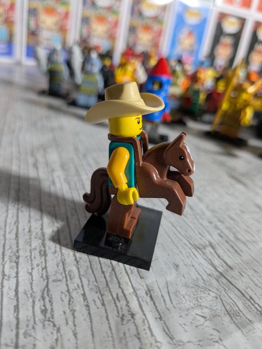 LEGO Minifigures : Cowboy Costume Guy