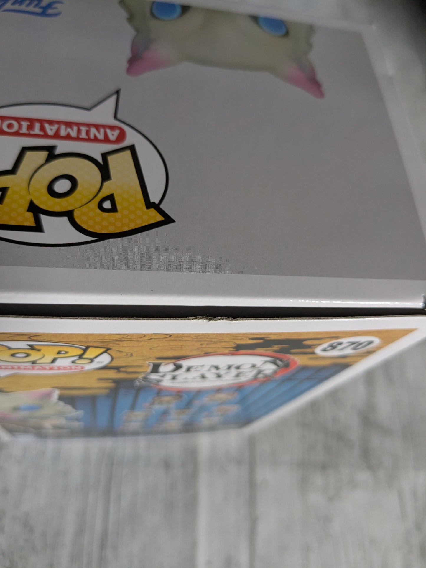 Funko pop 870 : Inosuke Hashibira (Flocked)