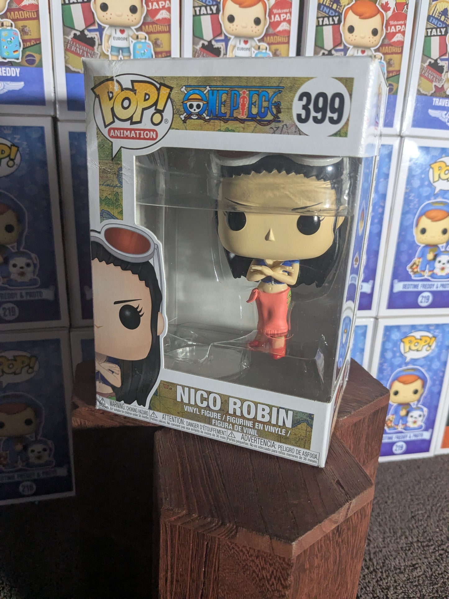 Funko pop 399 : Nico Robin (Damaged Box)