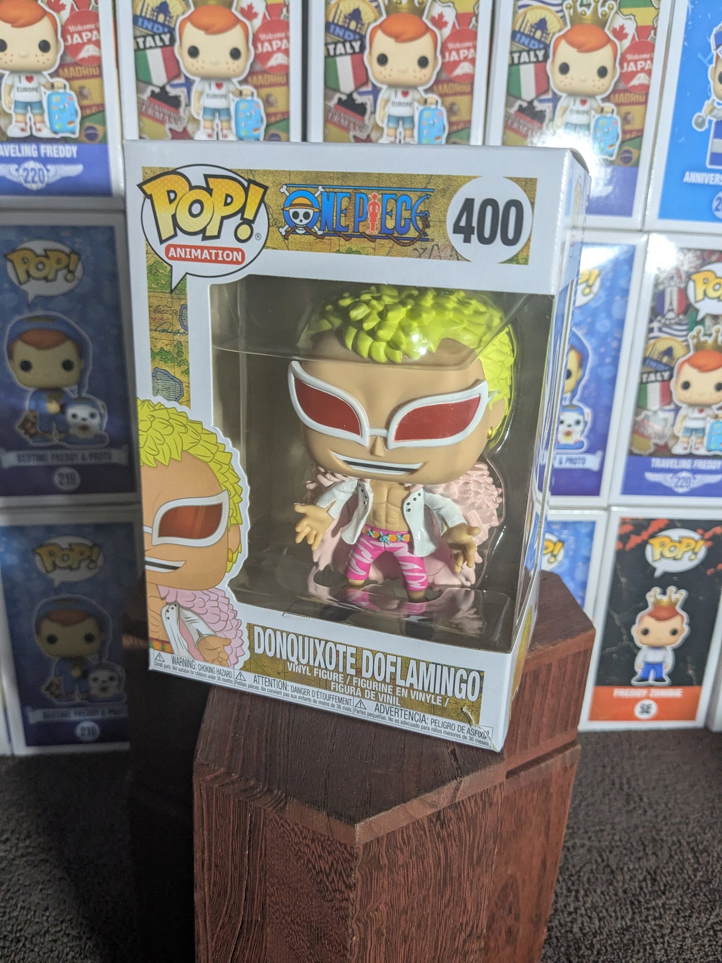 Funko pop 400 : Donquixote Doflamingo (Damaged Box)