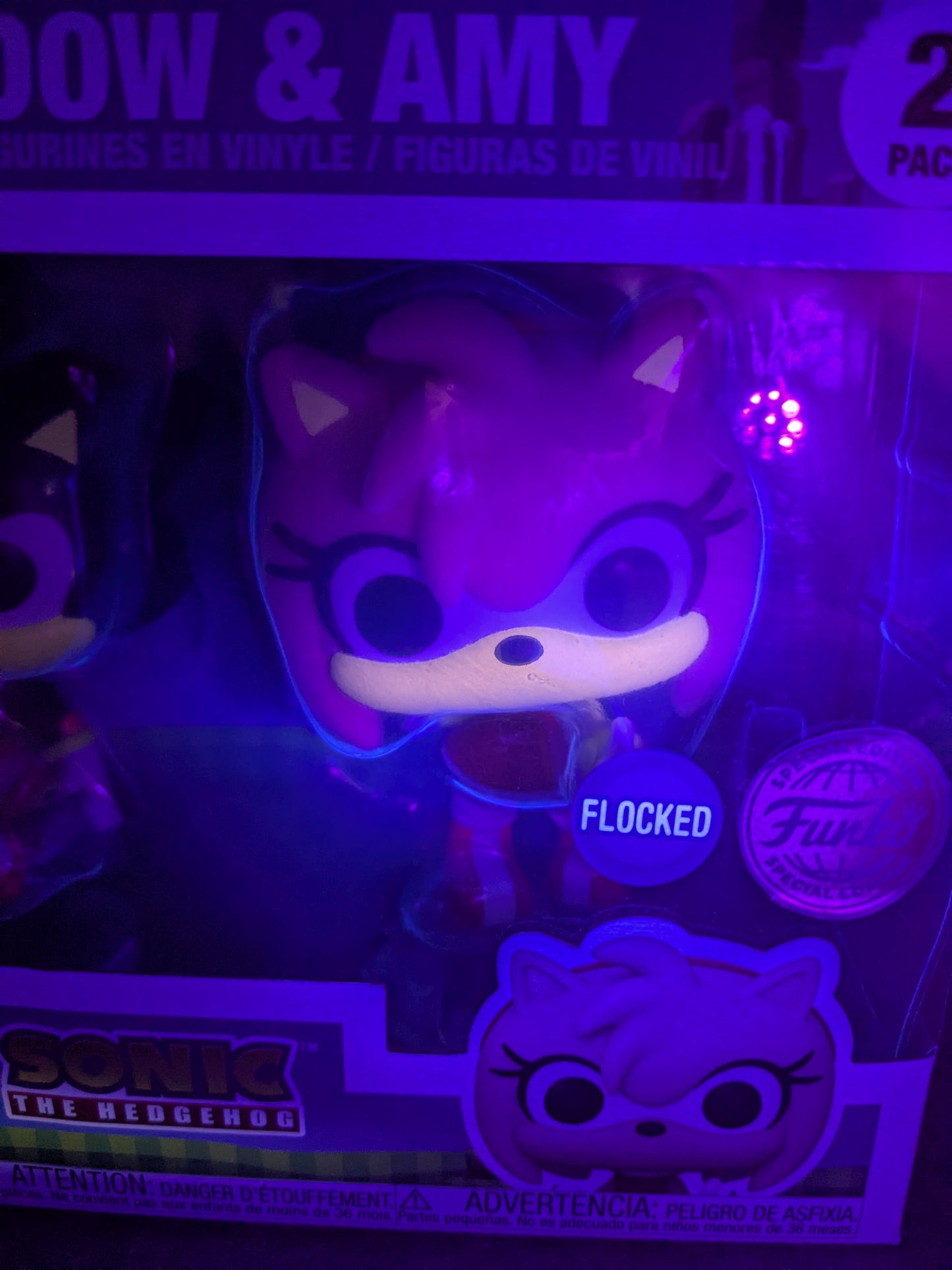 Funko pop : Shadow & Amy (Flocked)