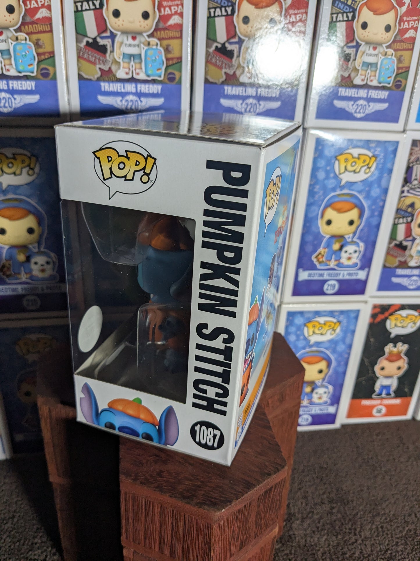 Funko pop 1087 : Pumpkin Stitch - CapyToys