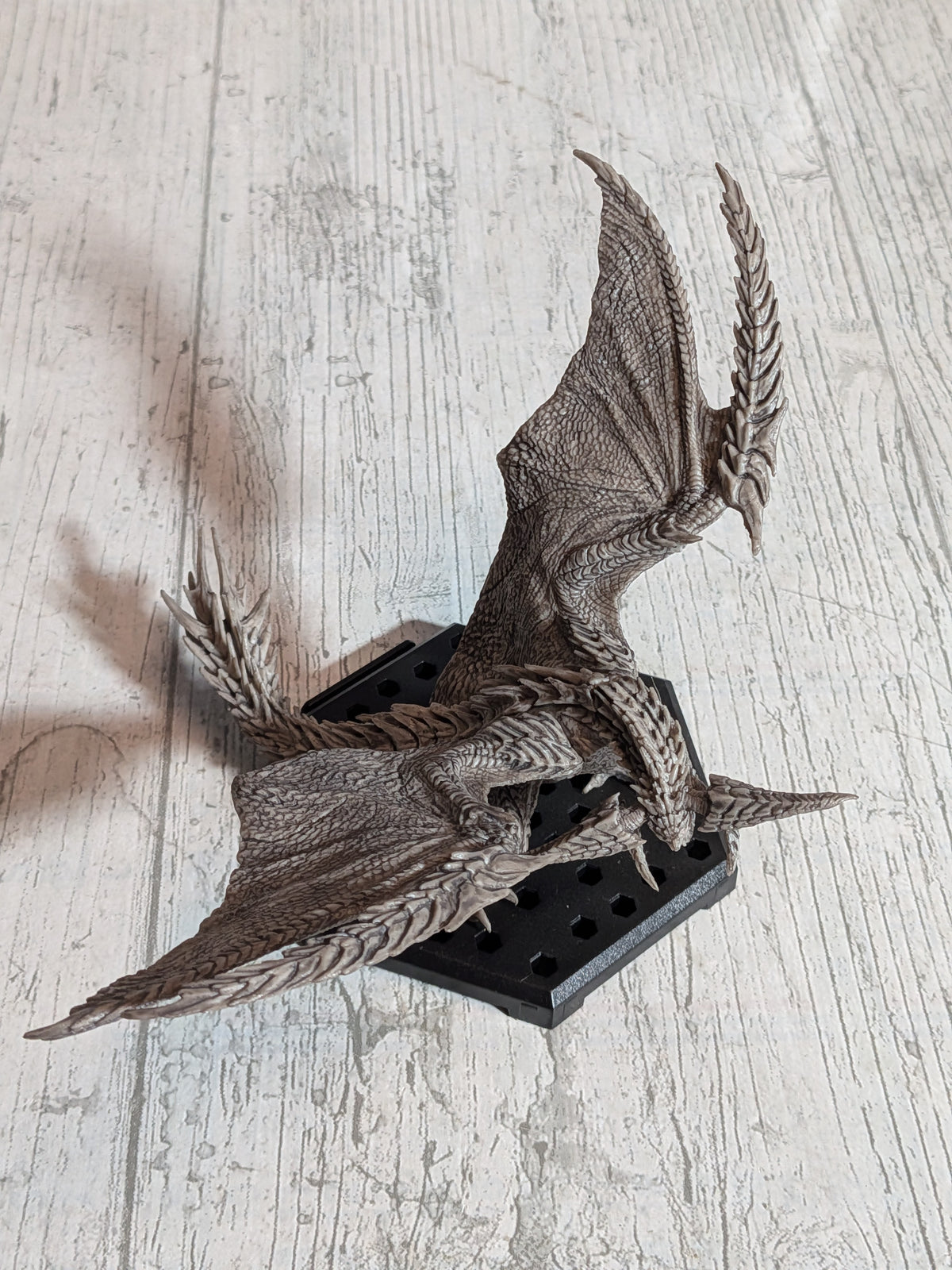 Capcom Figure Builder - CFB Vol. 27 - Monster Hunter Wilds - Rey Dau (Stone Version) - (~11cm)