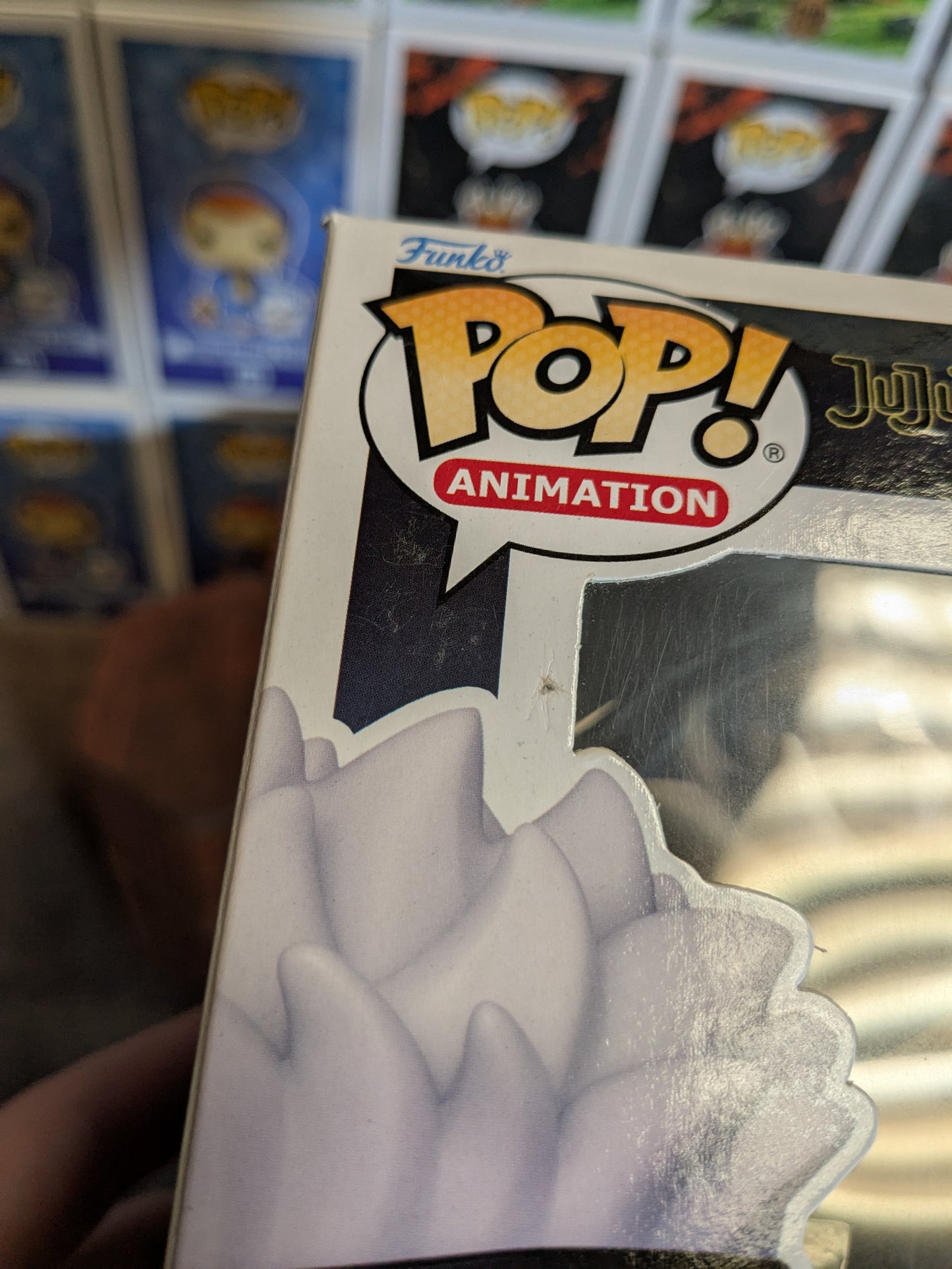 Funko pop 1608 : Satoru Gojo with Jogo's Head (SC2024)(Damaged Box/ Opened)