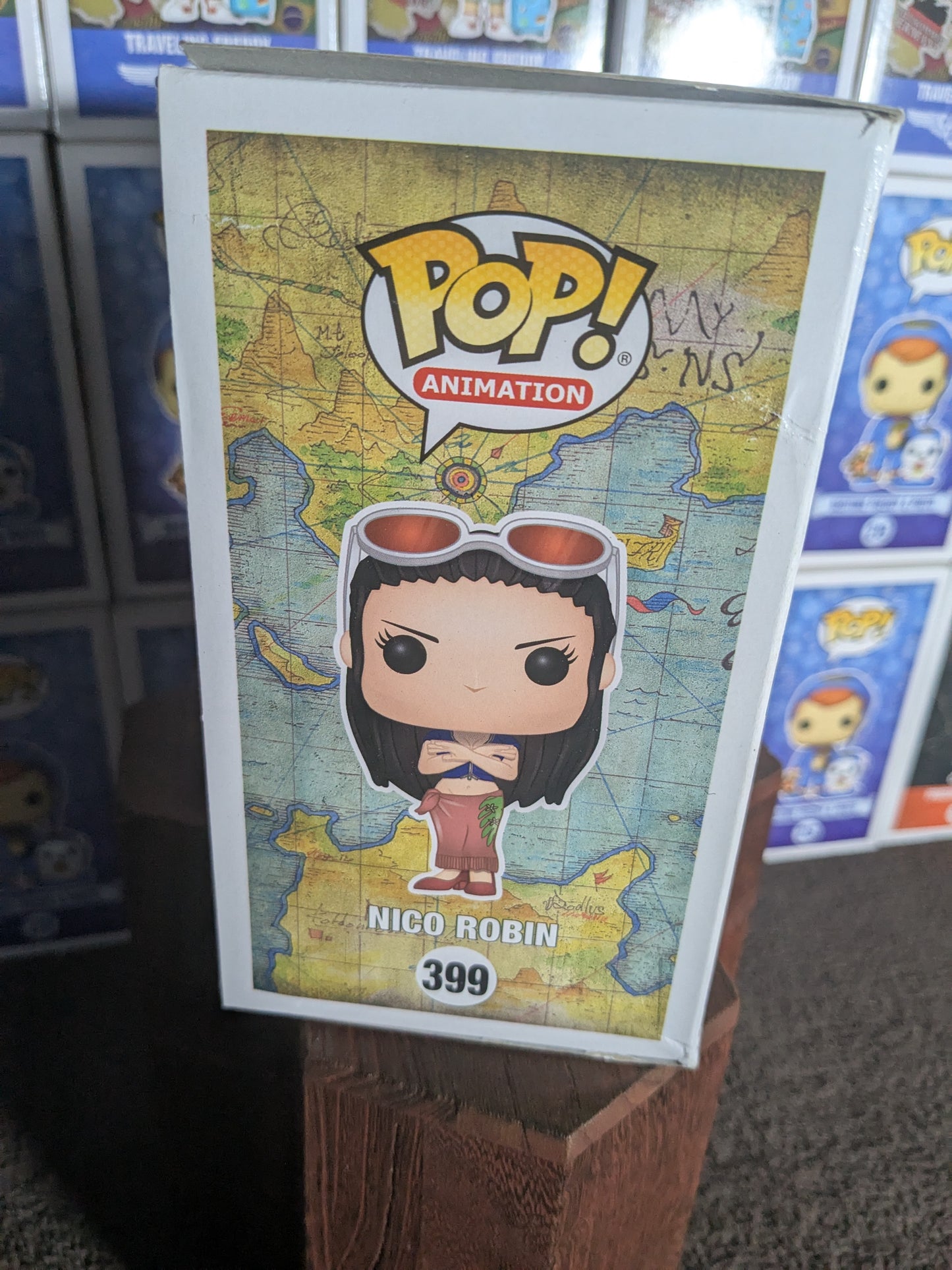 Funko pop 399 : Nico Robin (Damaged Box)