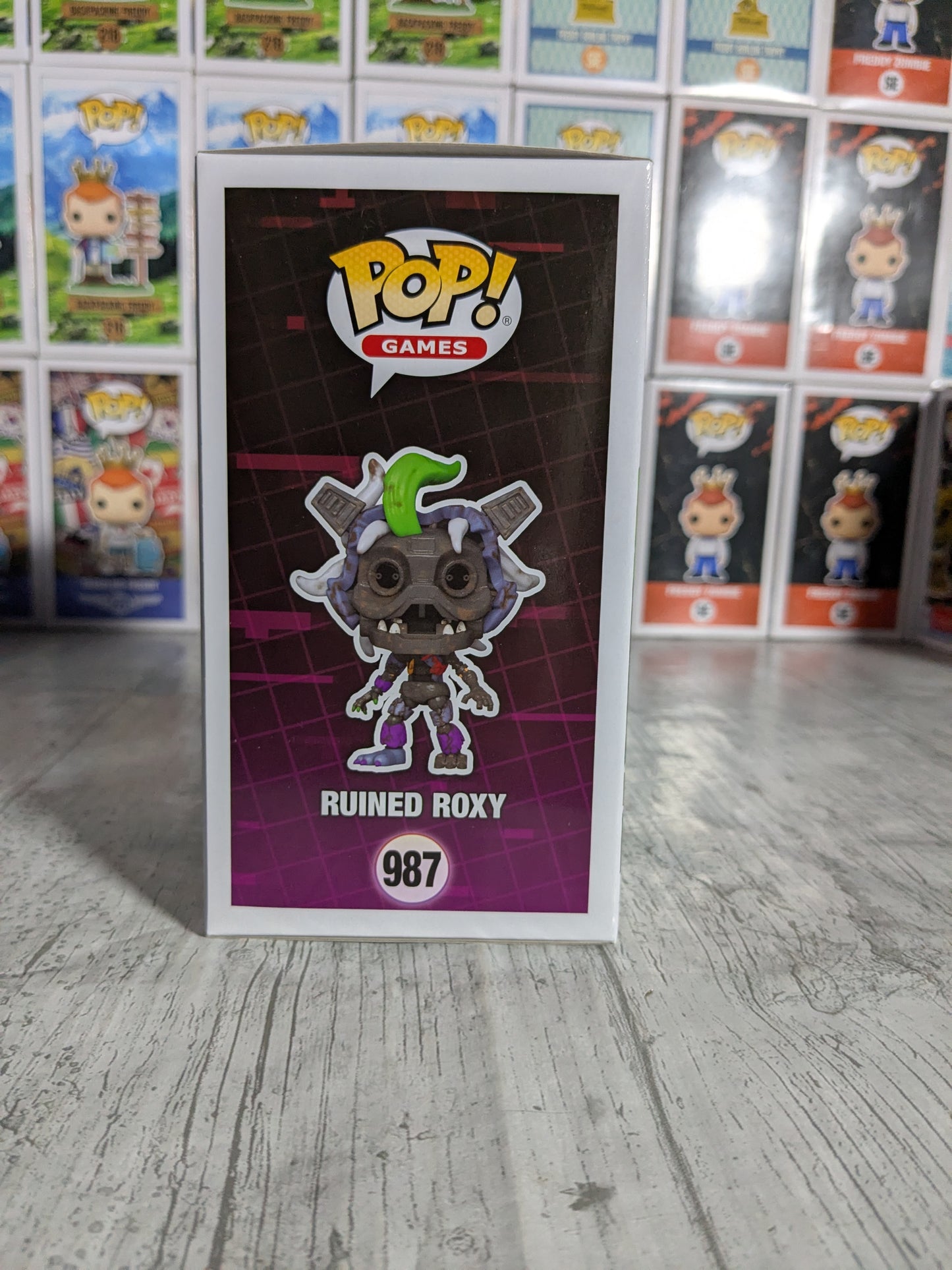 Funko pop 987 : Ruined Roxy