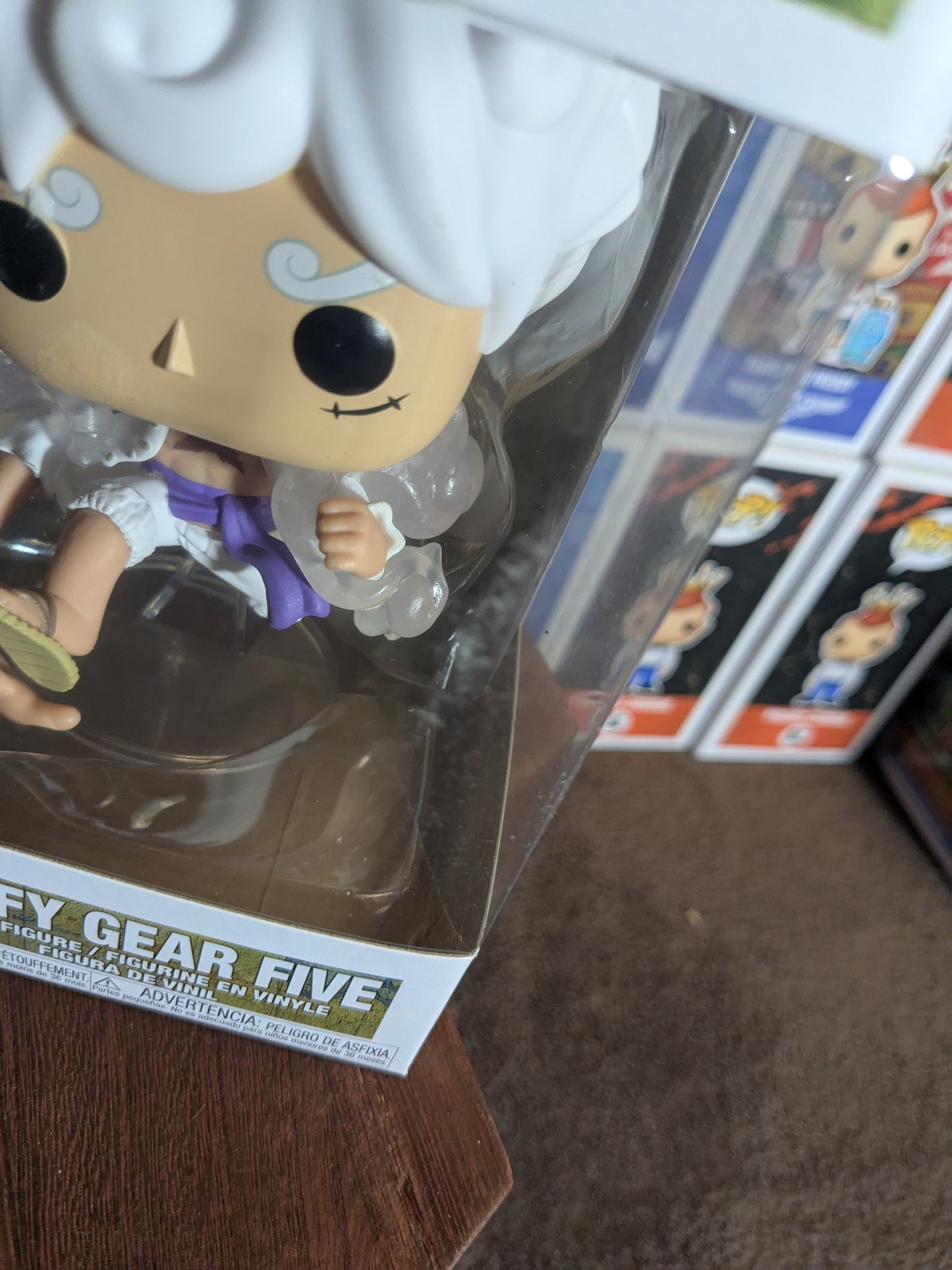 Funko pop 1607 : Luffy Gear Five (Damaged box/plastic)