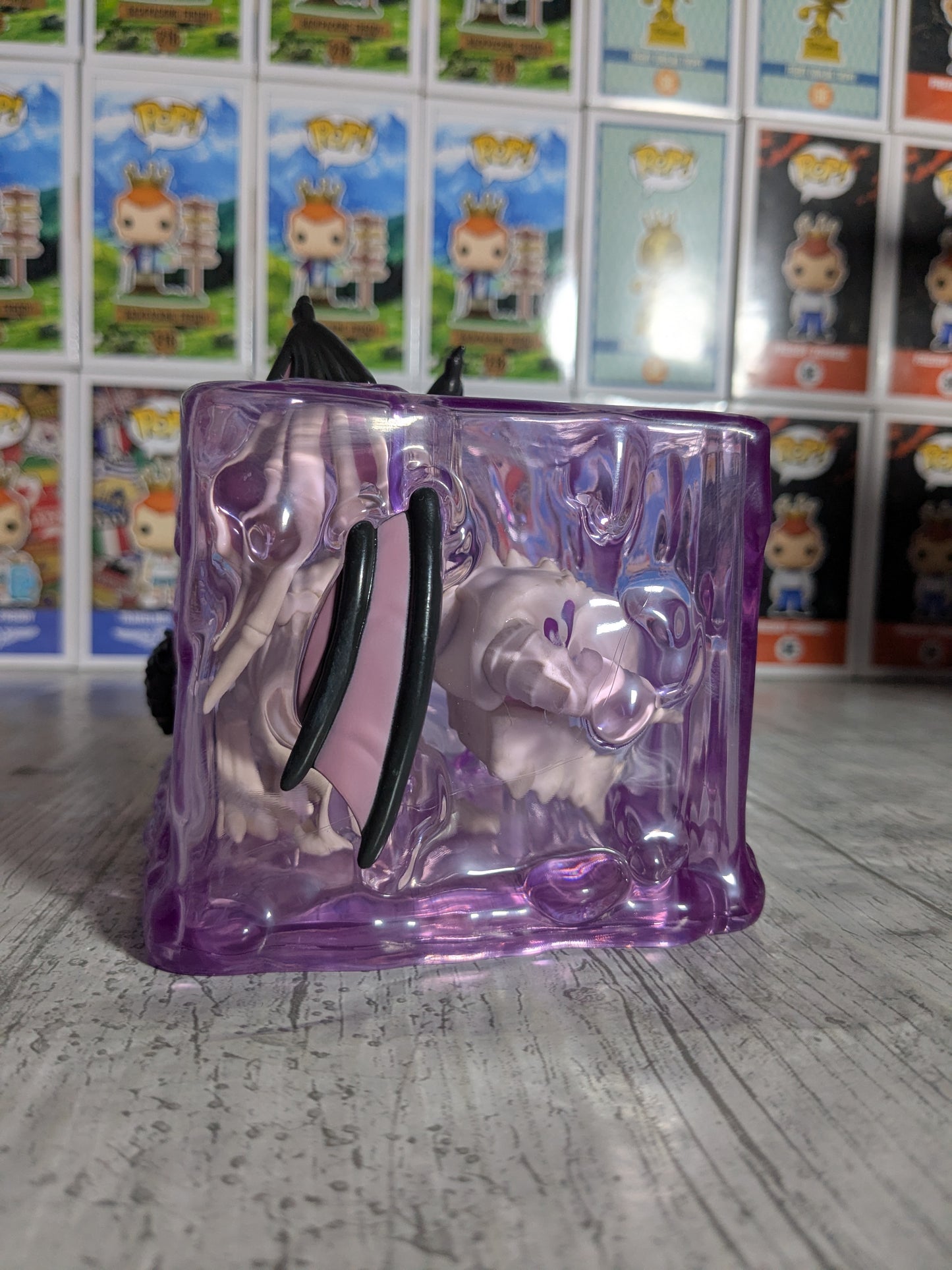 Funko pop 1069 : Gelatinous Cube with Dracolich (Glow/Opened/ Damaged Plastic)