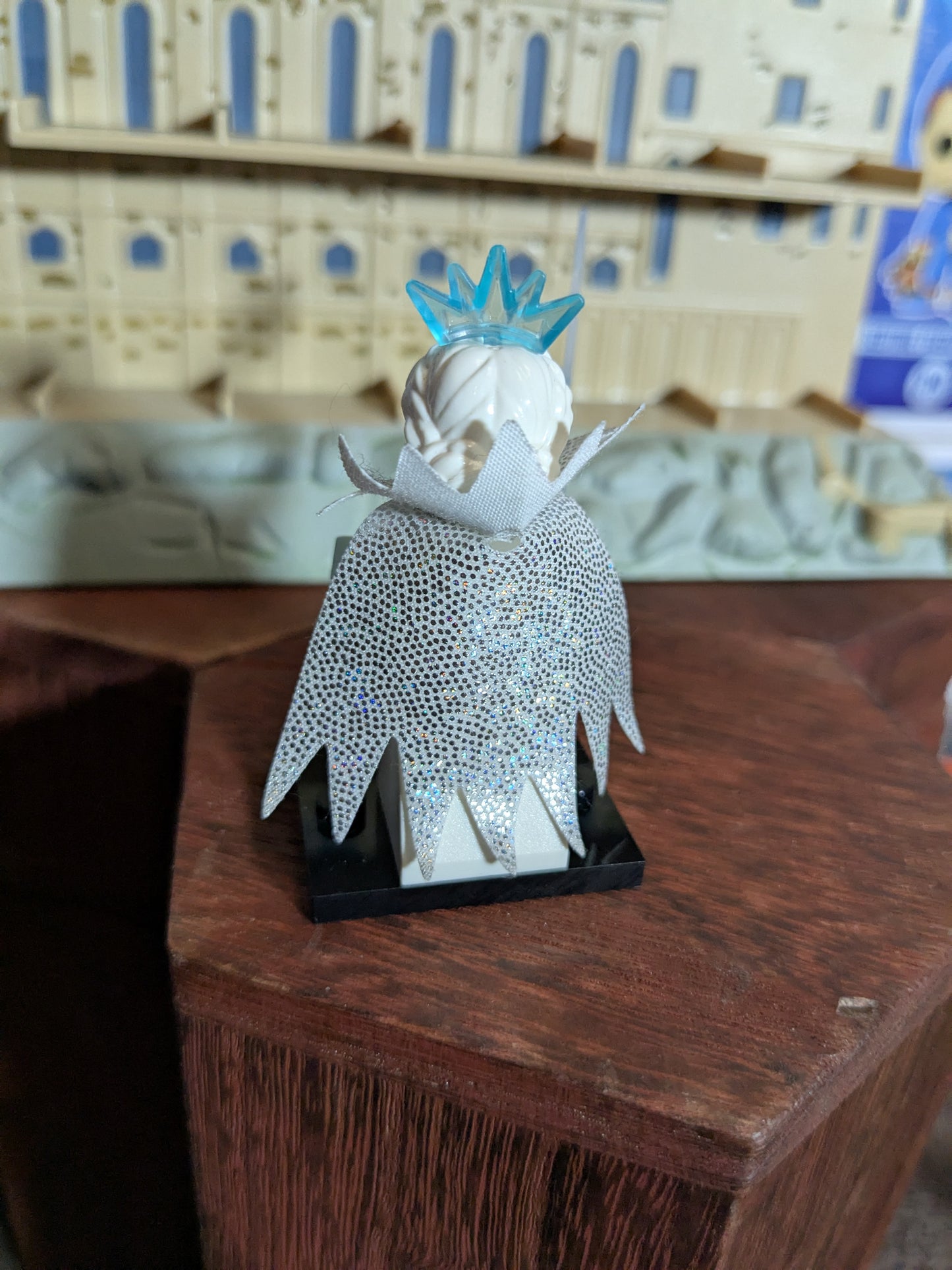 Lego Minifigures : Ice Queen