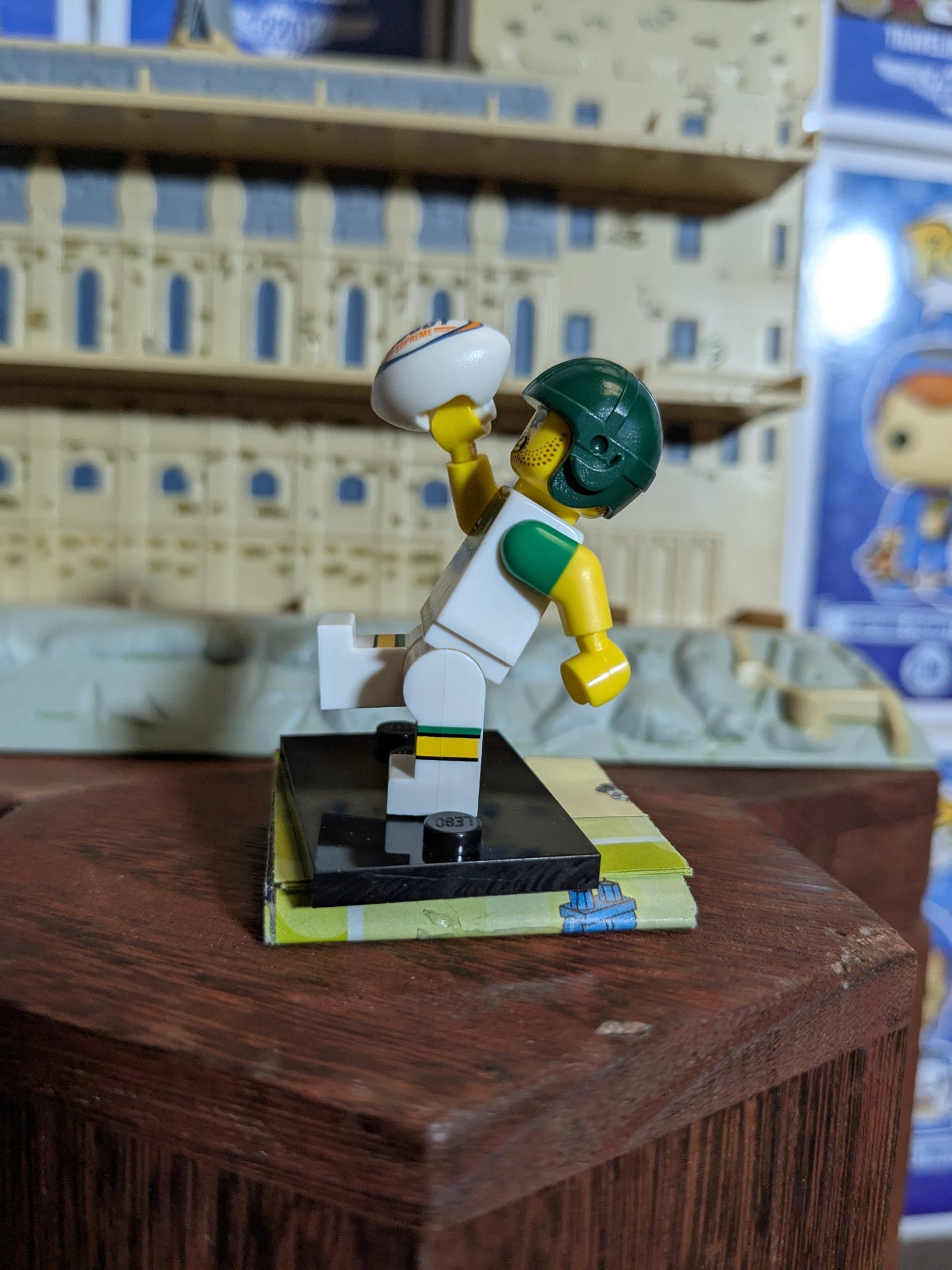 Lego Minifigures : Rugby Player
