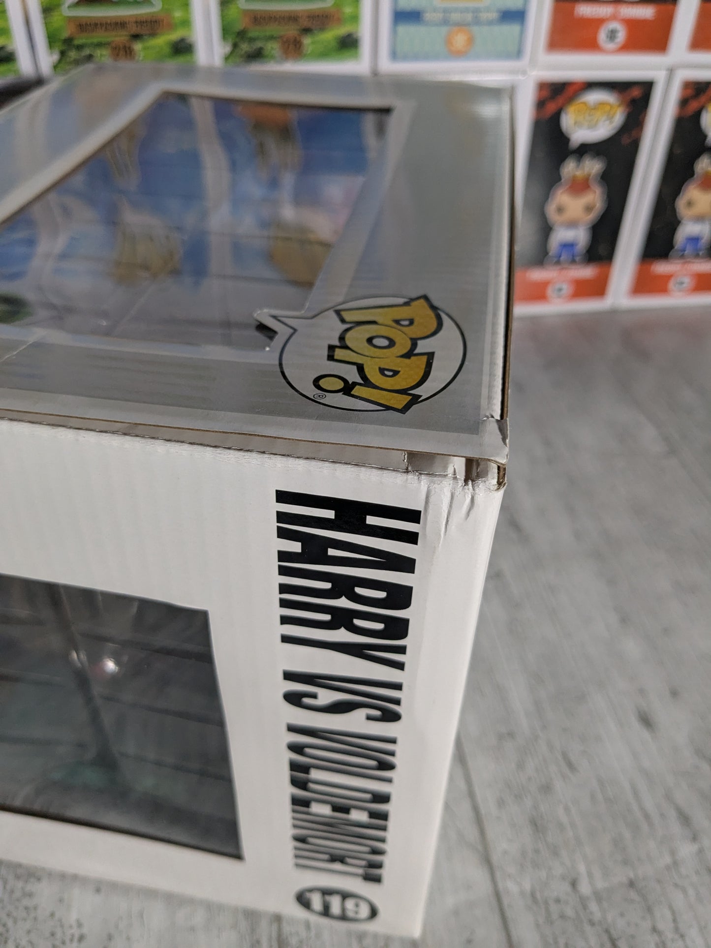 Funko pop 119 : Harry vs Voldemort (Opened/Damaged Box)