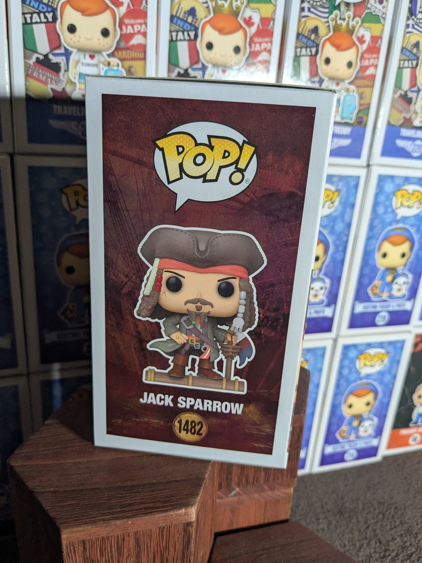 Funko pop 1482 : Jack Sparrow (SSE) - CapyToys