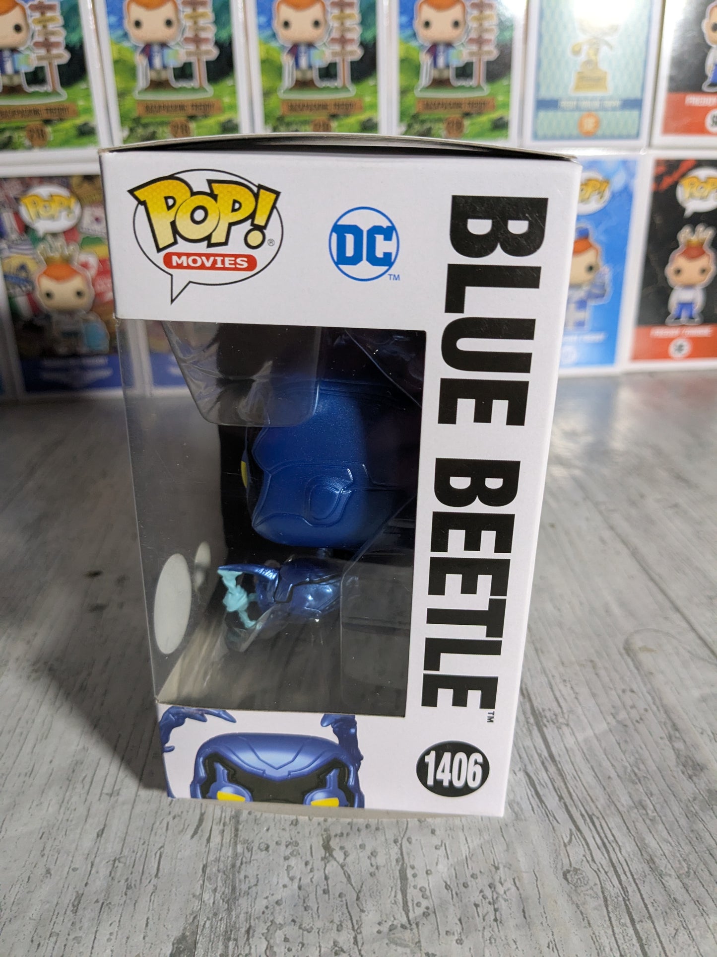 Funko pop 1406 : Blue Beetle (Glow)