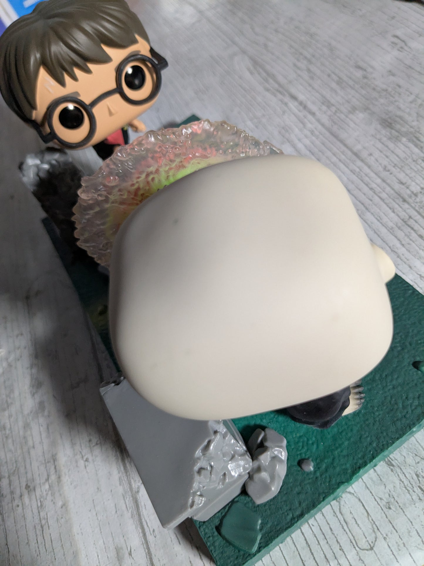 Funko pop 119 : Harry vs Voldemort (Opened/Damaged Box)