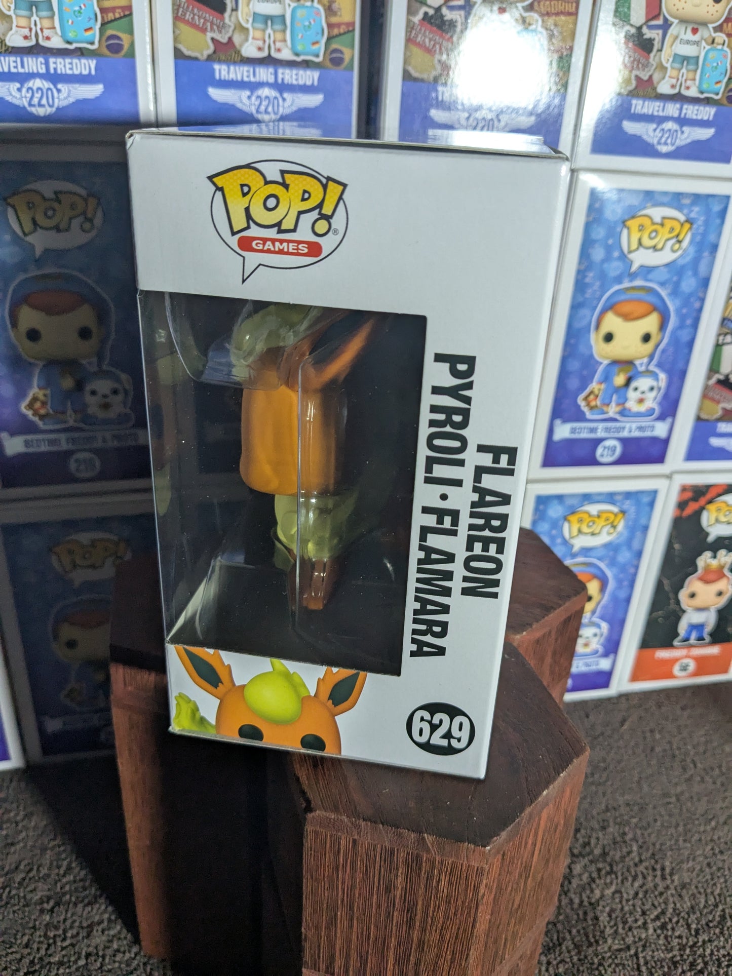 Funko pop 629 : Flareon / Pyroli / Flamara