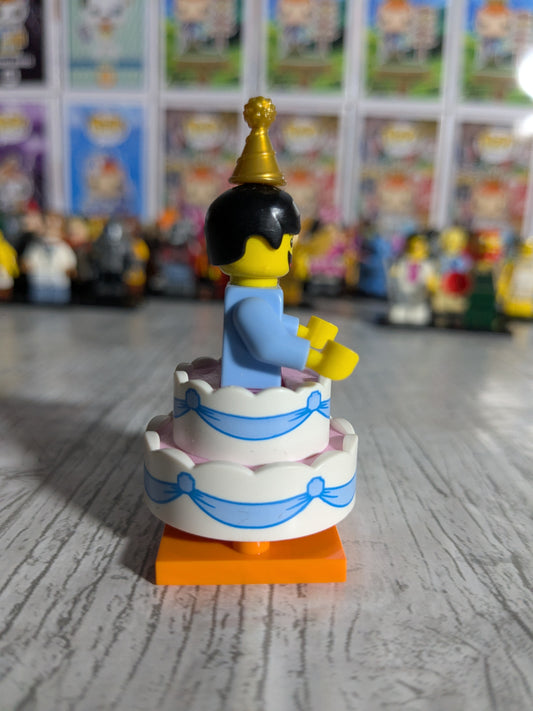 LEGO Minifigures : Birthday Cake Suit Guy