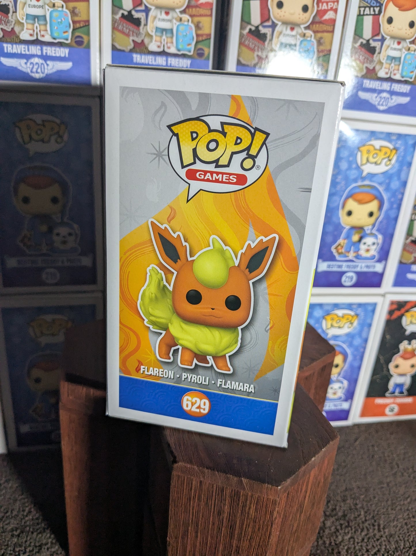 Funko pop 629 : Flareon / Pyroli / Flamara