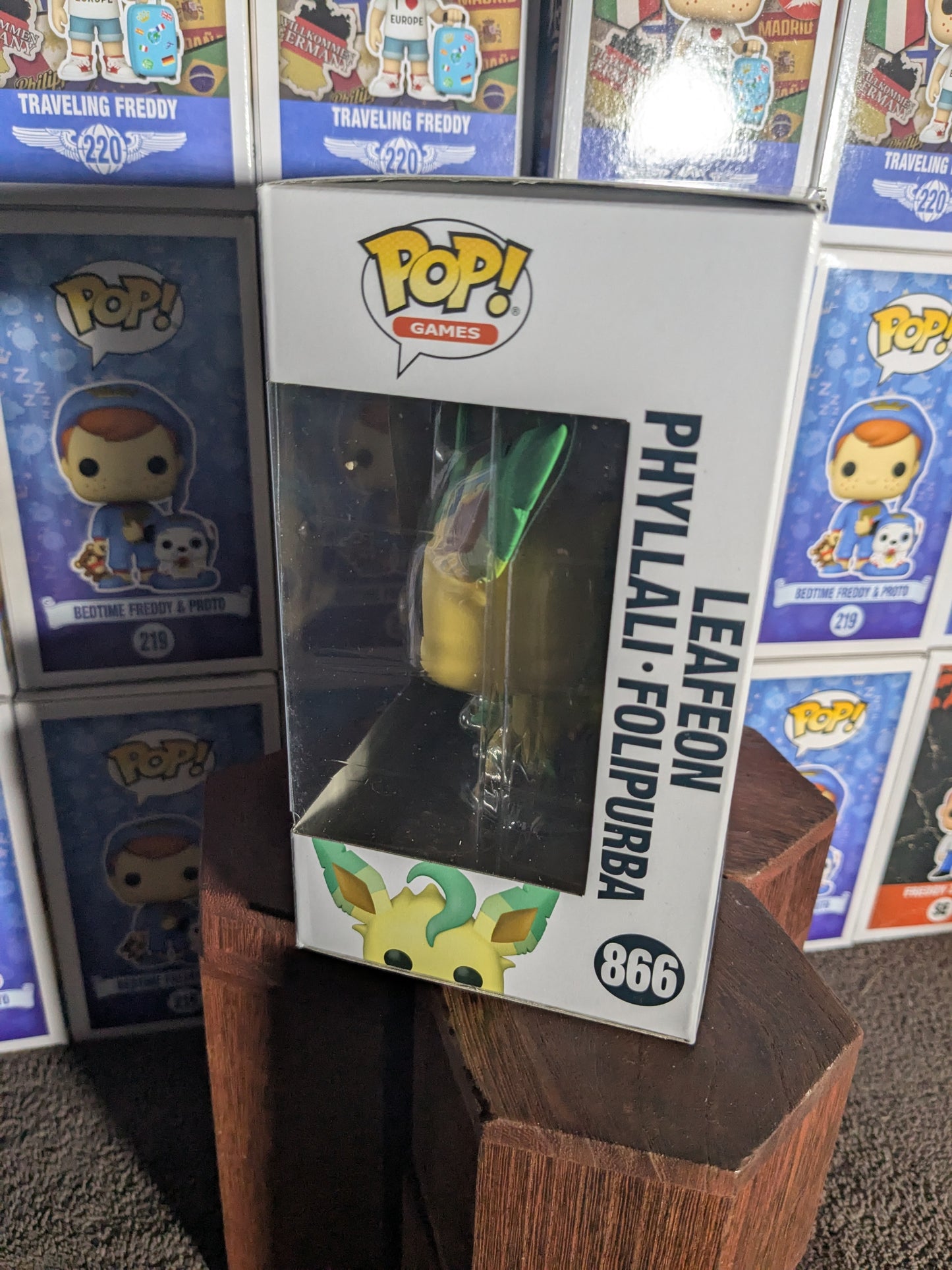 Funko pop 866 : Leafeon / Phyllali / Folipurba