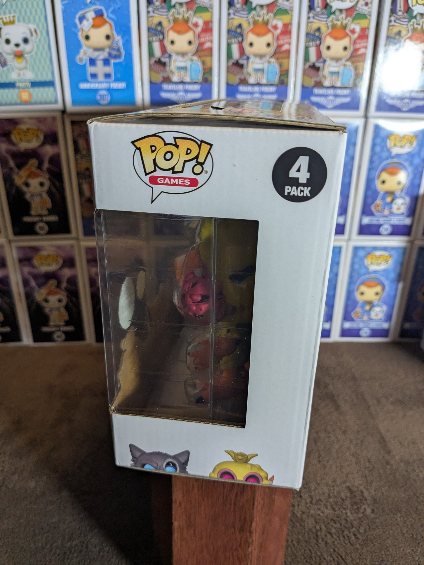 Funko Pop: Twisted Freddy / Twisted Bonnie / Twisted Wolf / Twisted Chica (leuchtend)
